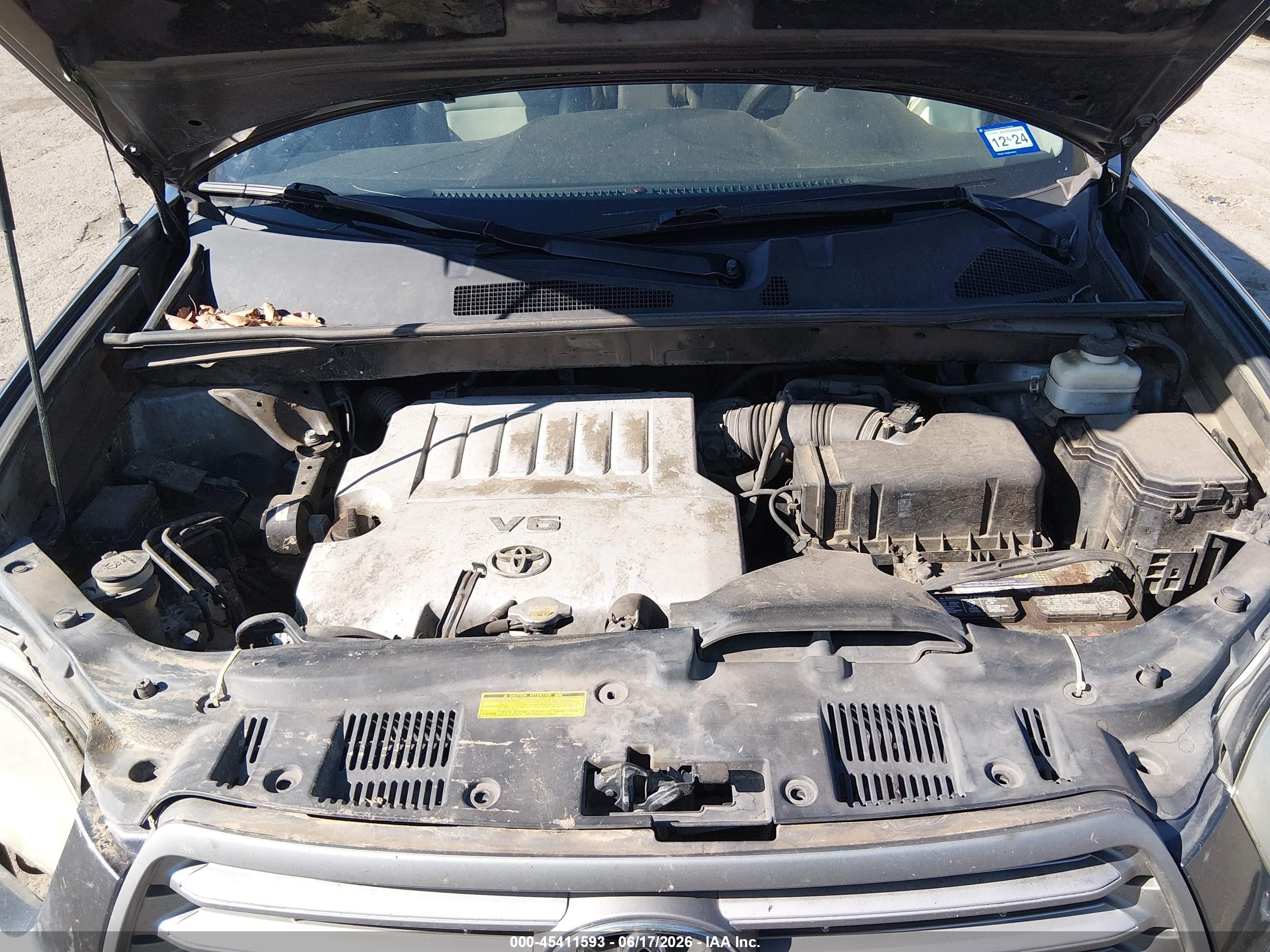 2010 Toyota Highlander Base V6 Серый vin: 5TDZK3EH5AS016484