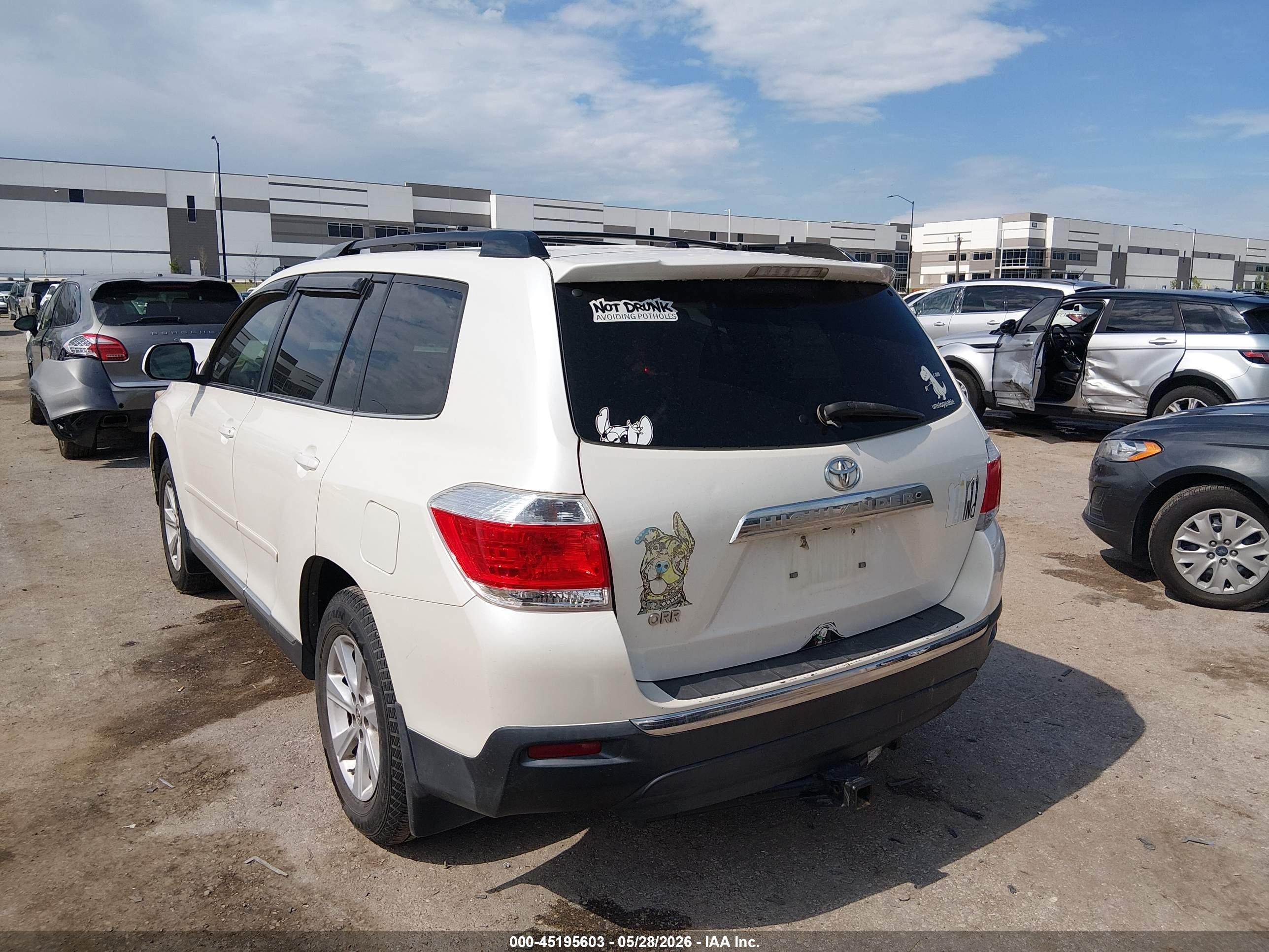 2012 Toyota Highlander Se V6 White vin: 5TDZK3EH5CS059077
