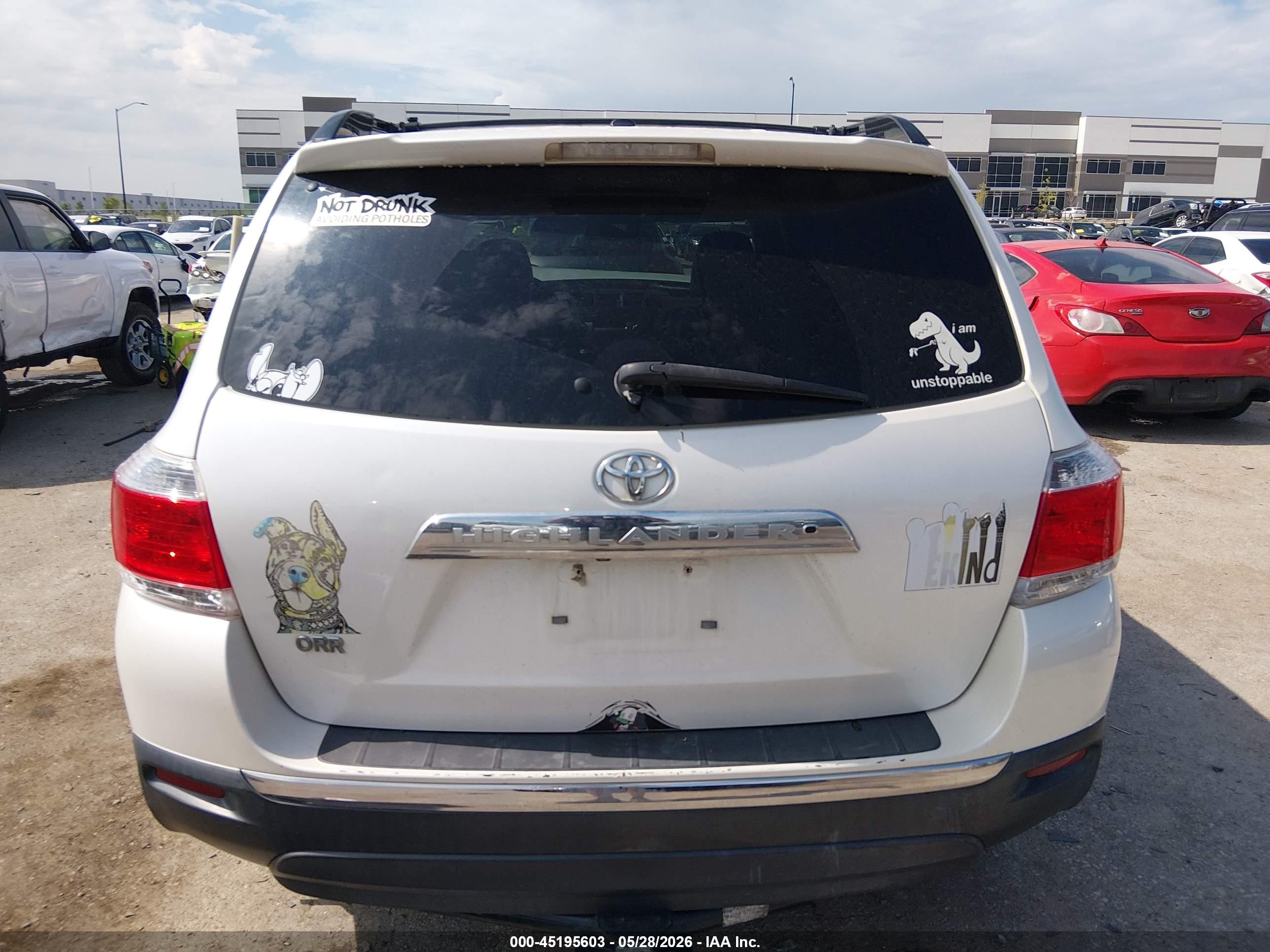 2012 Toyota Highlander Se V6 White vin: 5TDZK3EH5CS059077