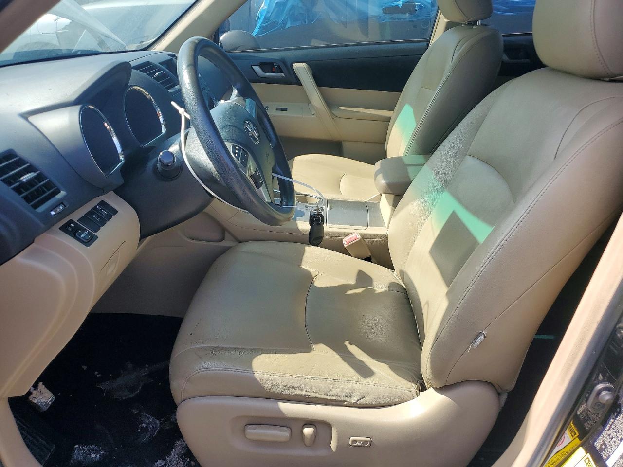 2012 Toyota Highlander Base Black vin: 5TDZK3EH5CS059886