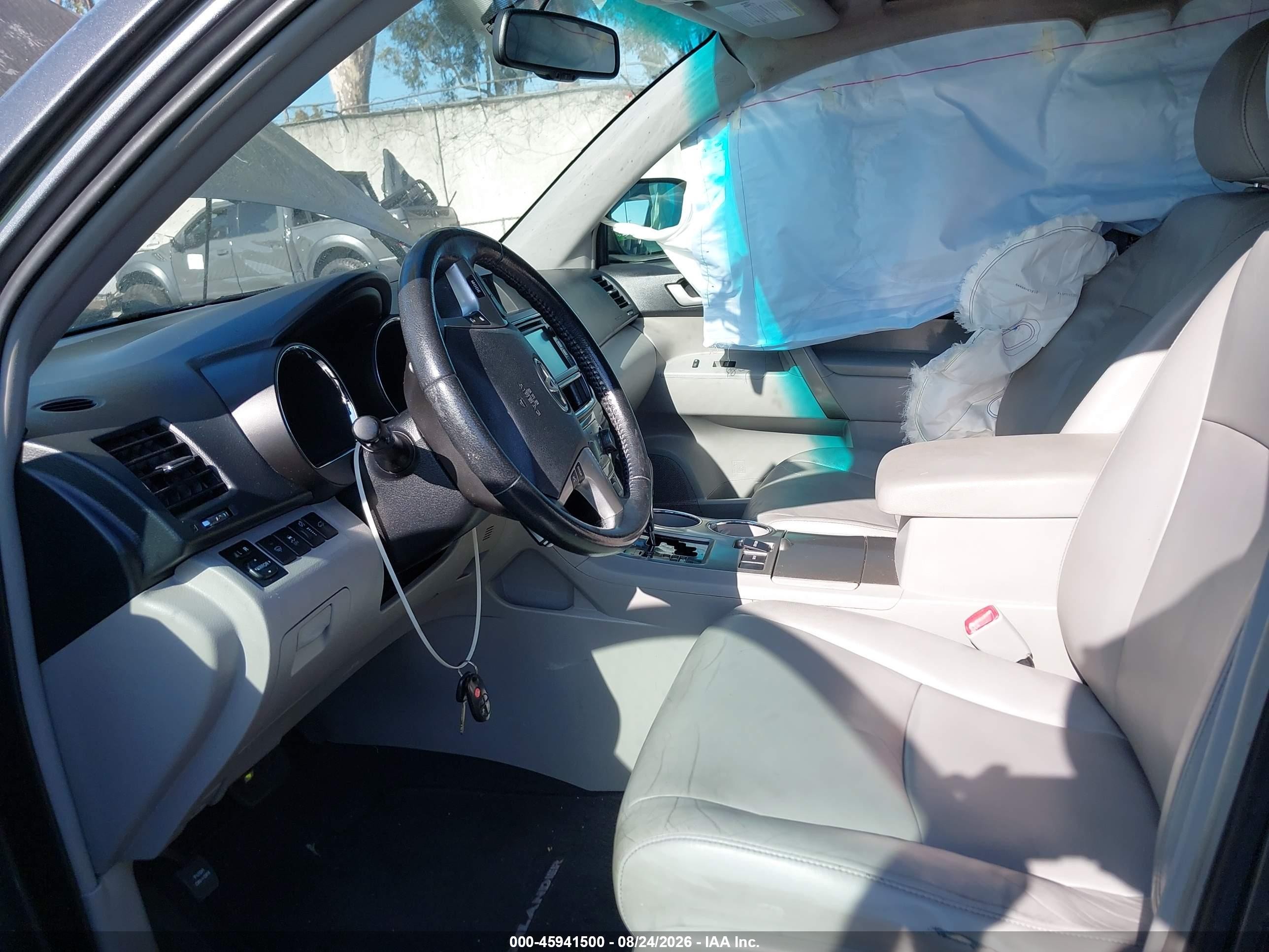 2013 Toyota Highlander Se V6 Серый vin: 5TDZK3EH5DS126312