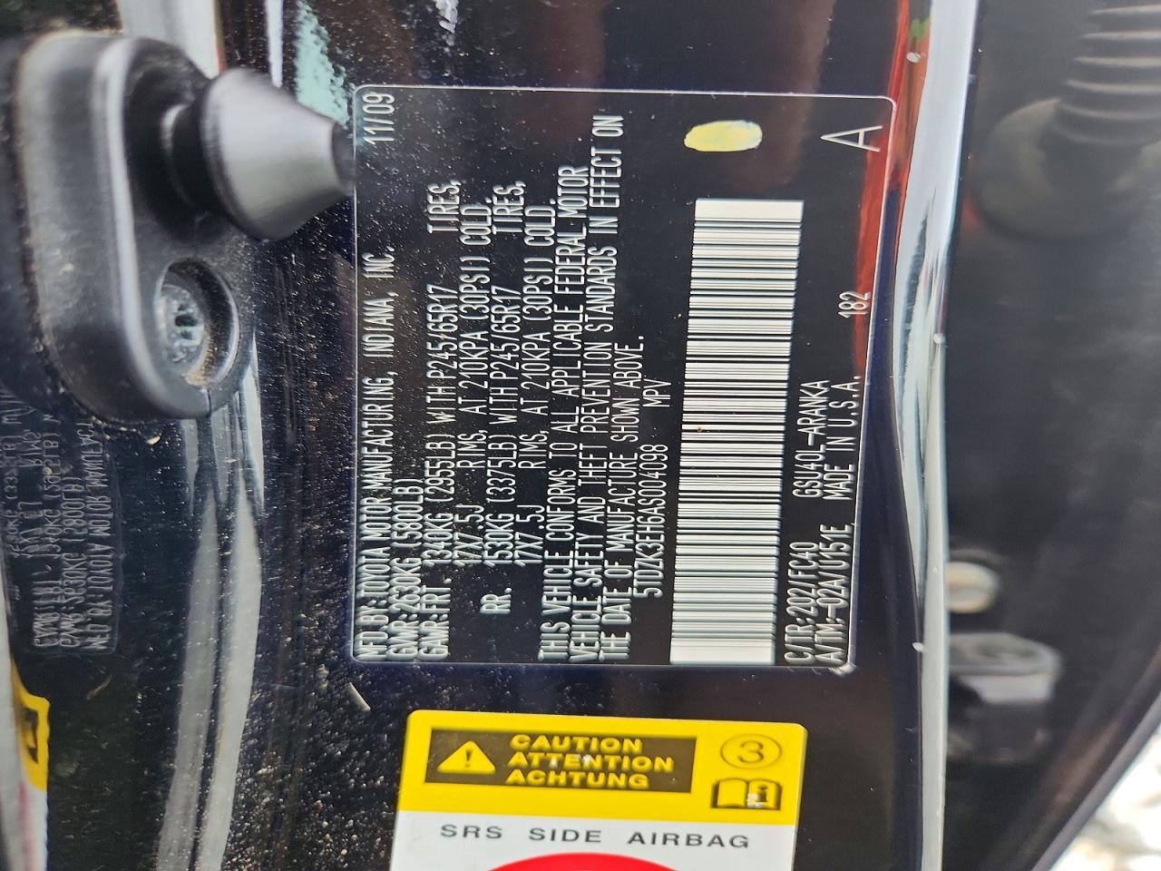 2010 Toyota Highlander Base Черный vin: 5TDZK3EH6AS004098