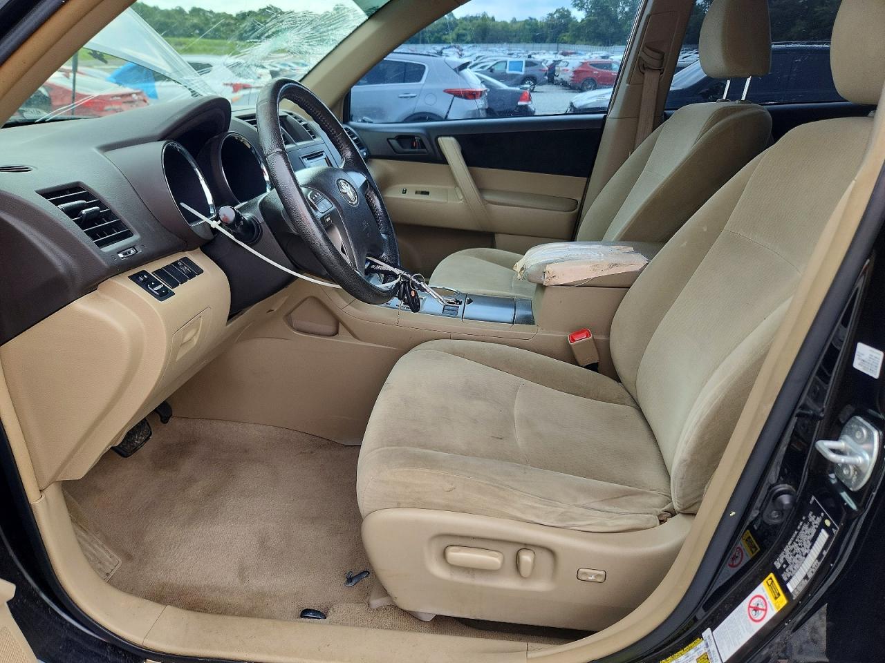 2010 Toyota Highlander Base Черный vin: 5TDZK3EH6AS004098