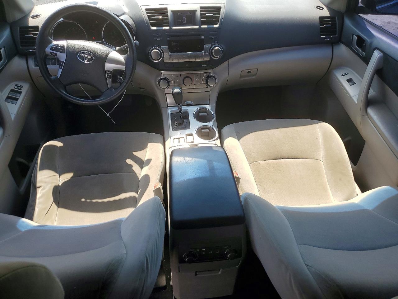 2012 Toyota Highlander Base Gray vin: 5TDZK3EH6CS050971
