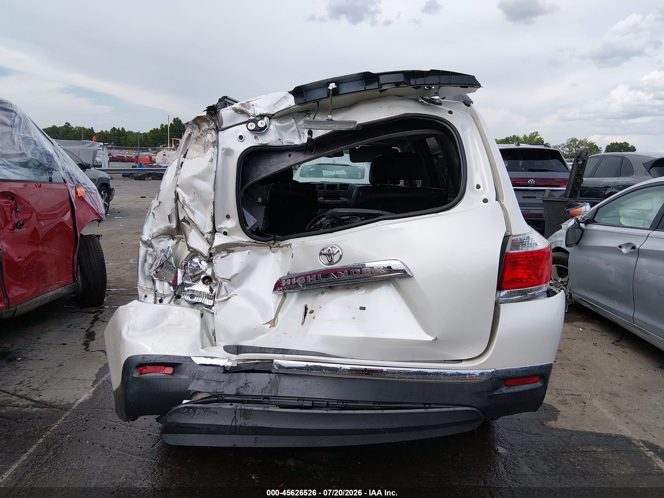 2012 Toyota Highlander Se V6 White vin: 5TDZK3EH6CS086045