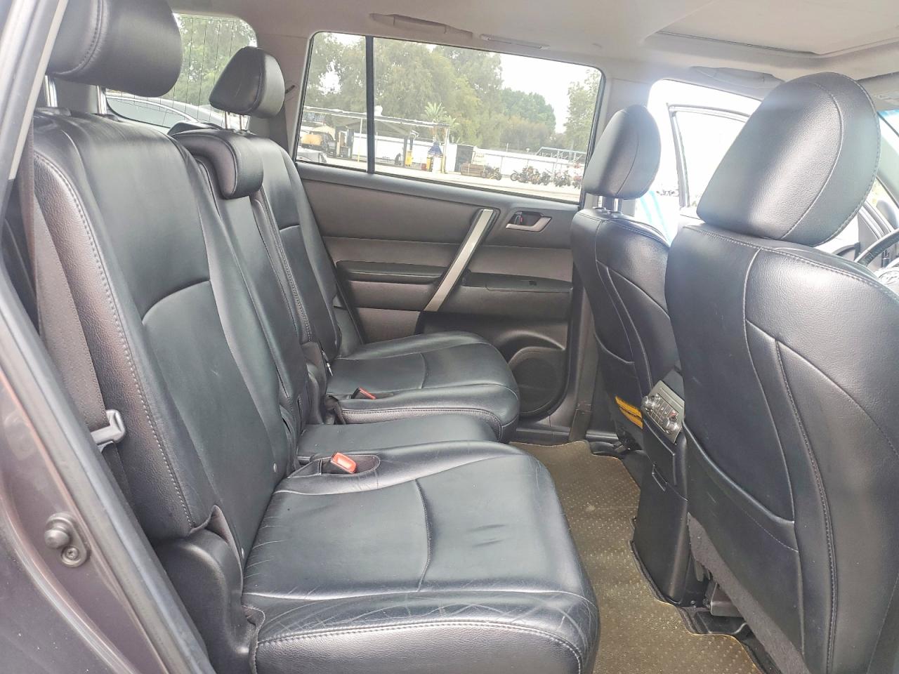 2013 Toyota Highlander Se Gray vin: 5TDZK3EH6DS094132
