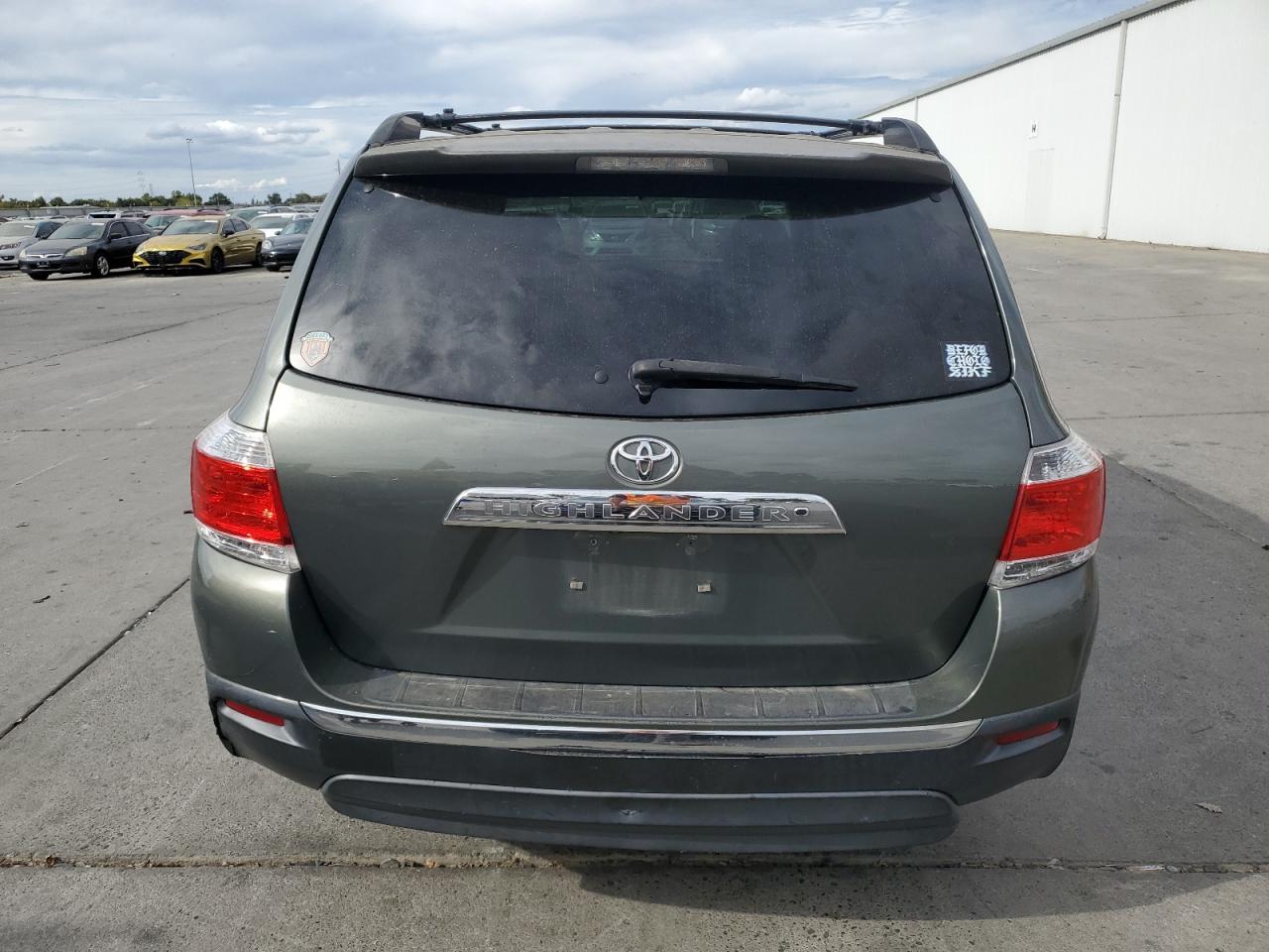 2013 Toyota Highlander Base Green vin: 5TDZK3EH6DS115061