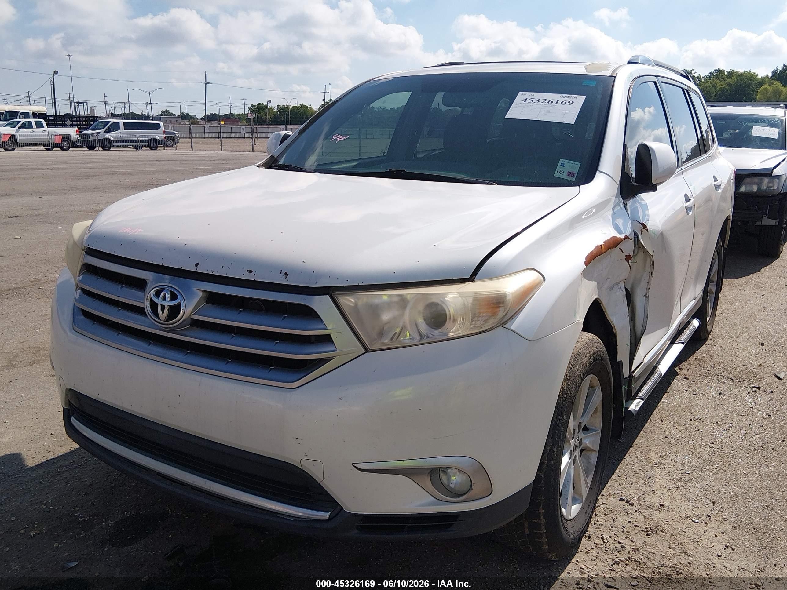 2012 Toyota Highlander Se V6 White vin: 5TDZK3EH7CS056441