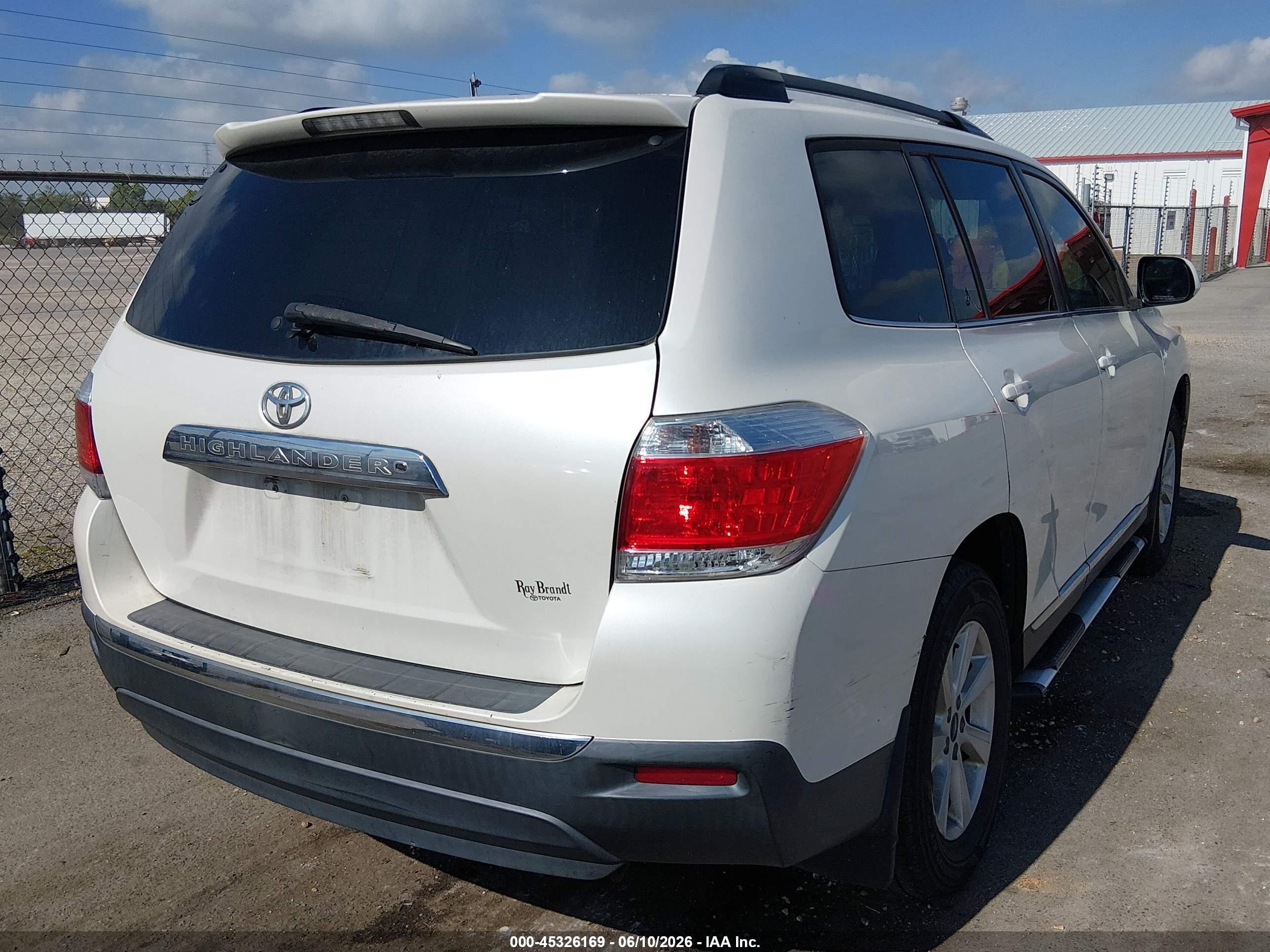 2012 Toyota Highlander Se V6 White vin: 5TDZK3EH7CS056441