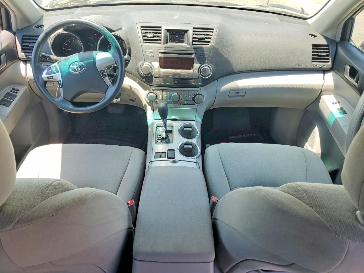 2012 Toyota Highlander Base White vin: 5TDZK3EH7CS083025