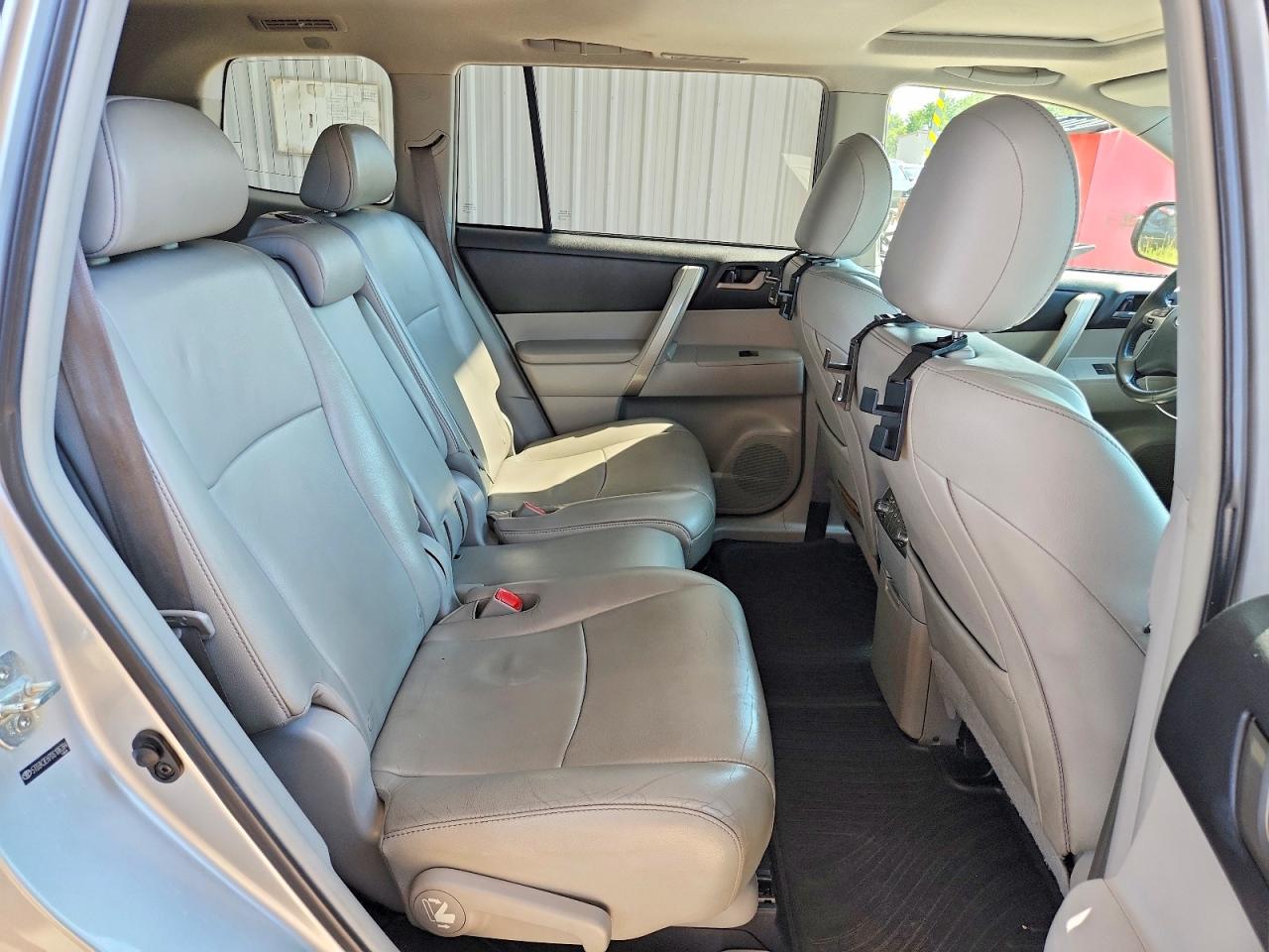 2013 Toyota Highlander Se Silver vin: 5TDZK3EH7DS106384