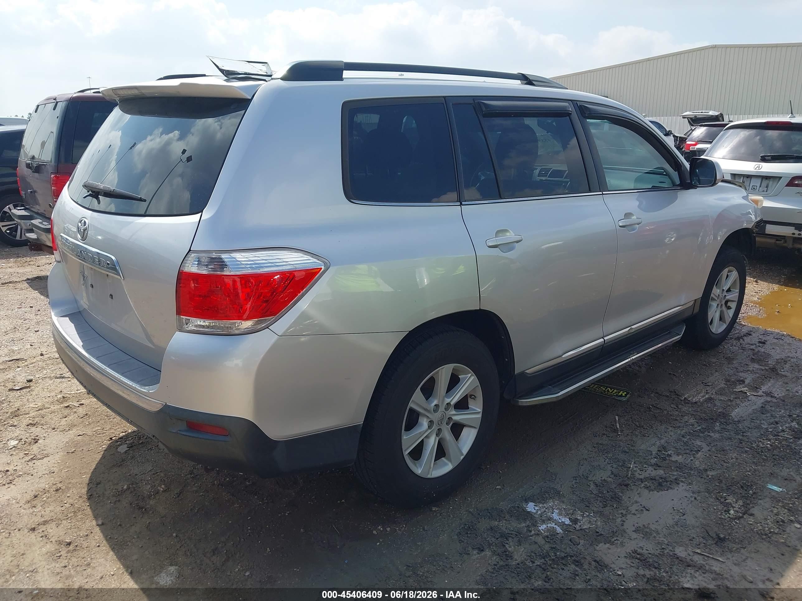 2013 Toyota Highlander Base Plus V6 Серебряный vin: 5TDZK3EH7DS140180