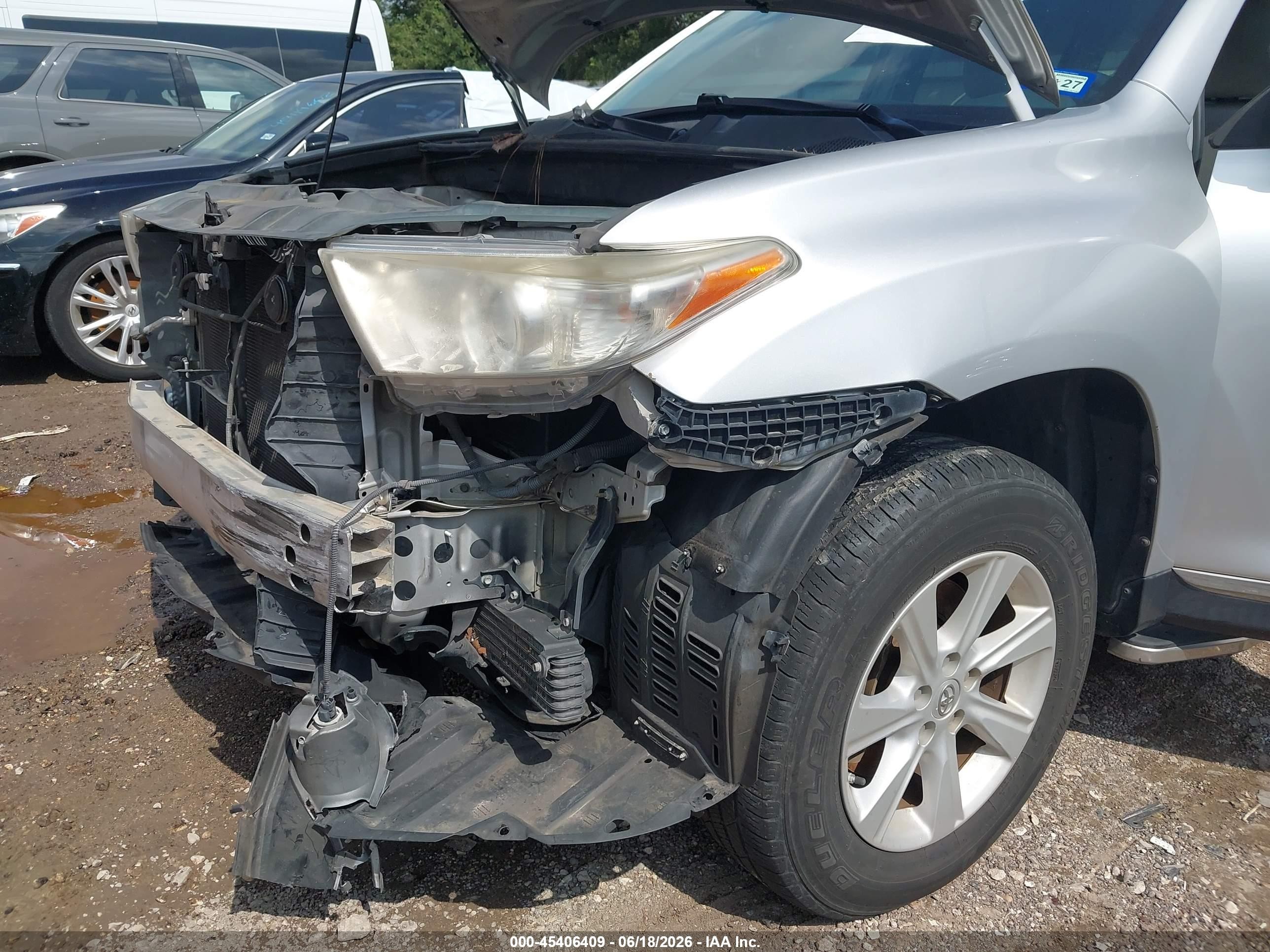 2013 Toyota Highlander Base Plus V6 Серебряный vin: 5TDZK3EH7DS140180