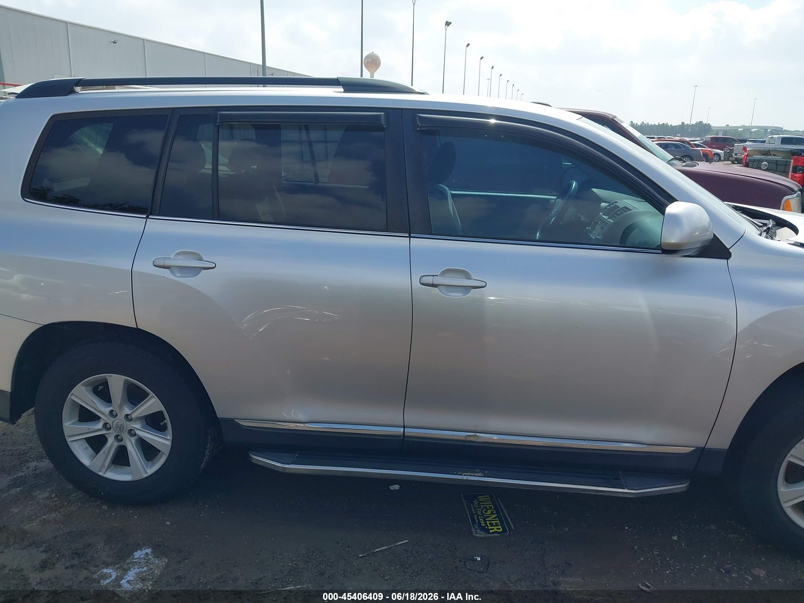 2013 Toyota Highlander Base Plus V6 Серебряный vin: 5TDZK3EH7DS140180