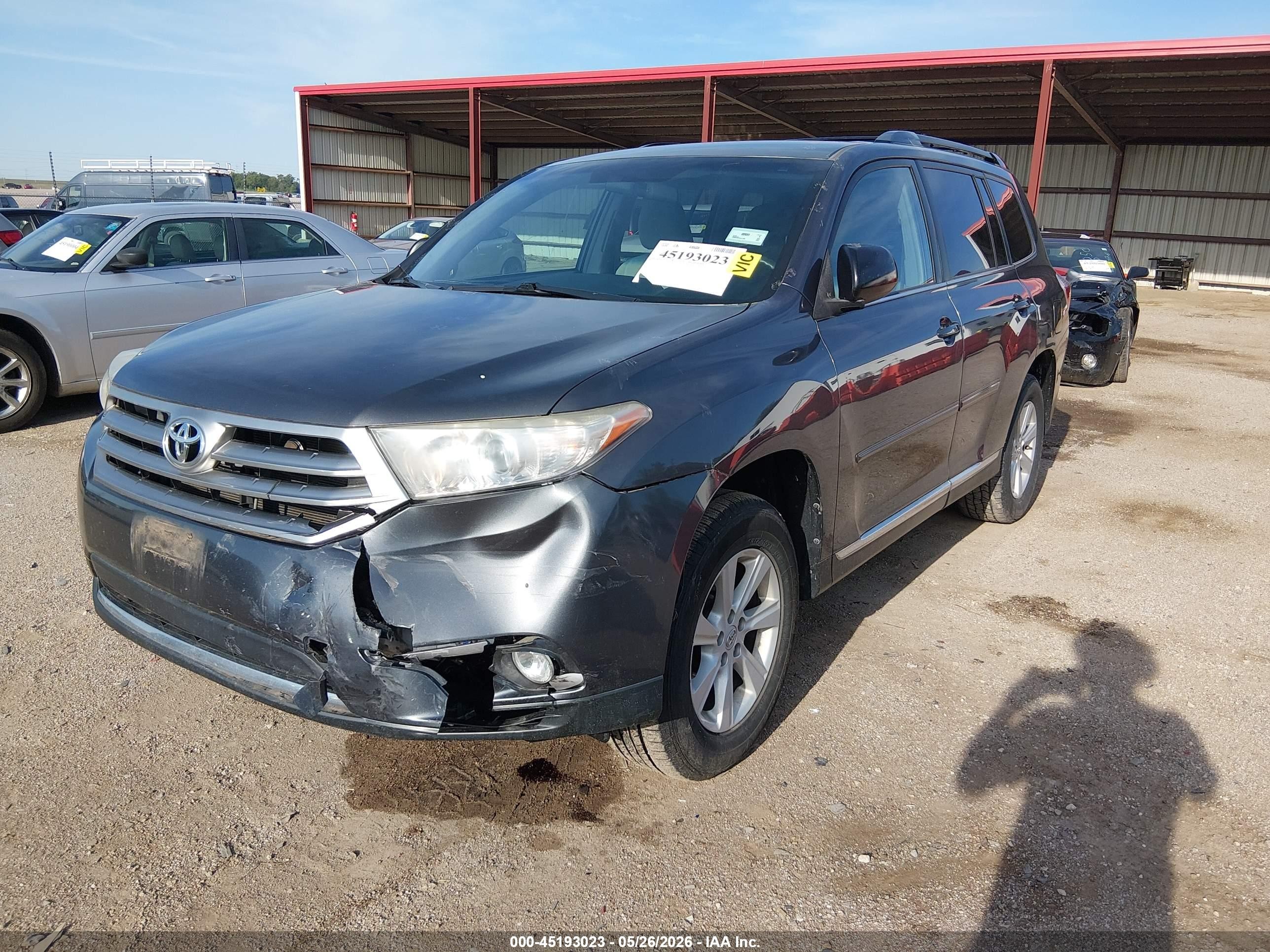 2013 Toyota Highlander Base Plus V6 Gray vin: 5TDZK3EH7DS141538