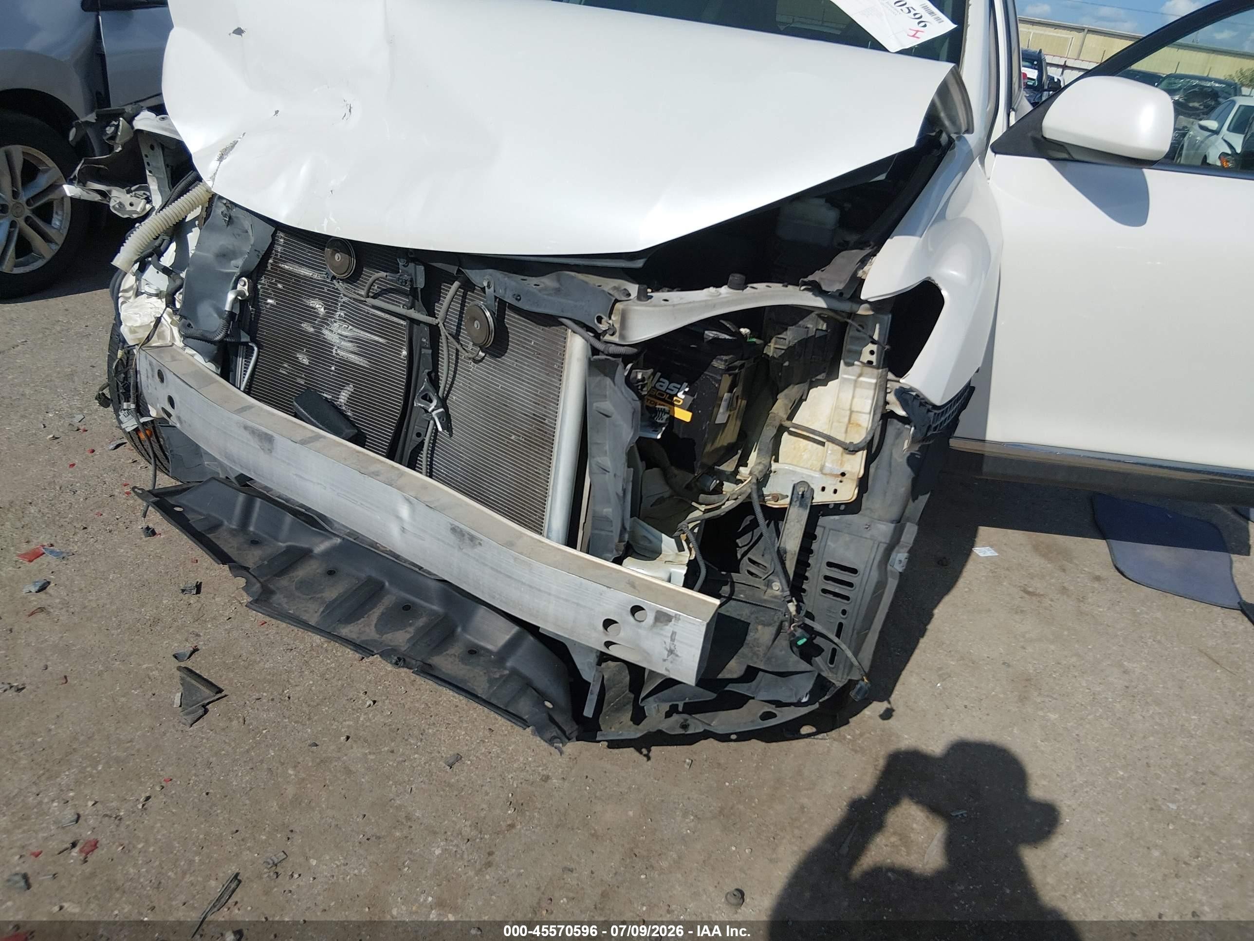 2012 Toyota Highlander Base V6 White vin: 5TDZK3EH8CS089366