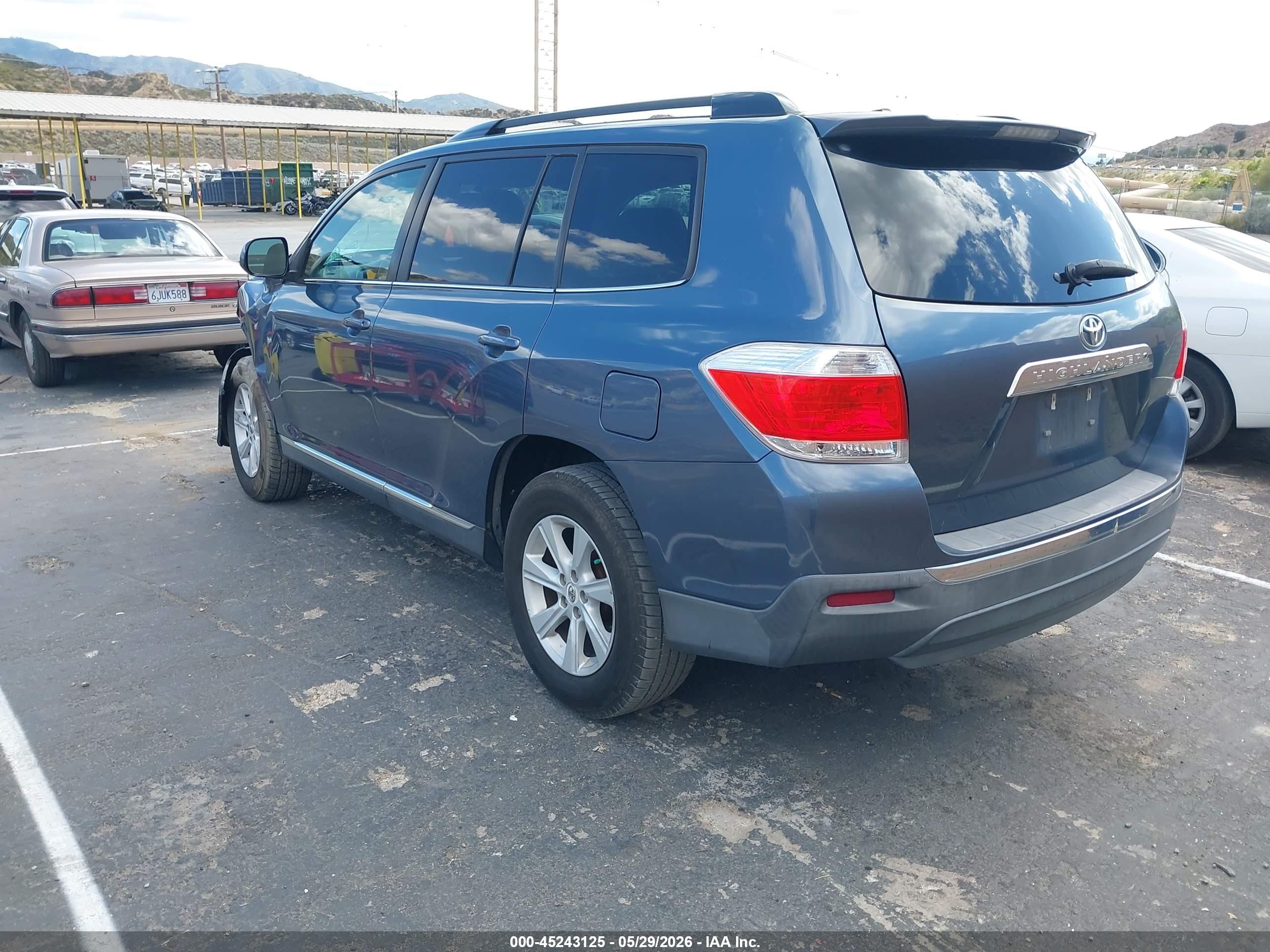 2012 Toyota Highlander Base V6 Blue vin: 5TDZK3EH8CS089495