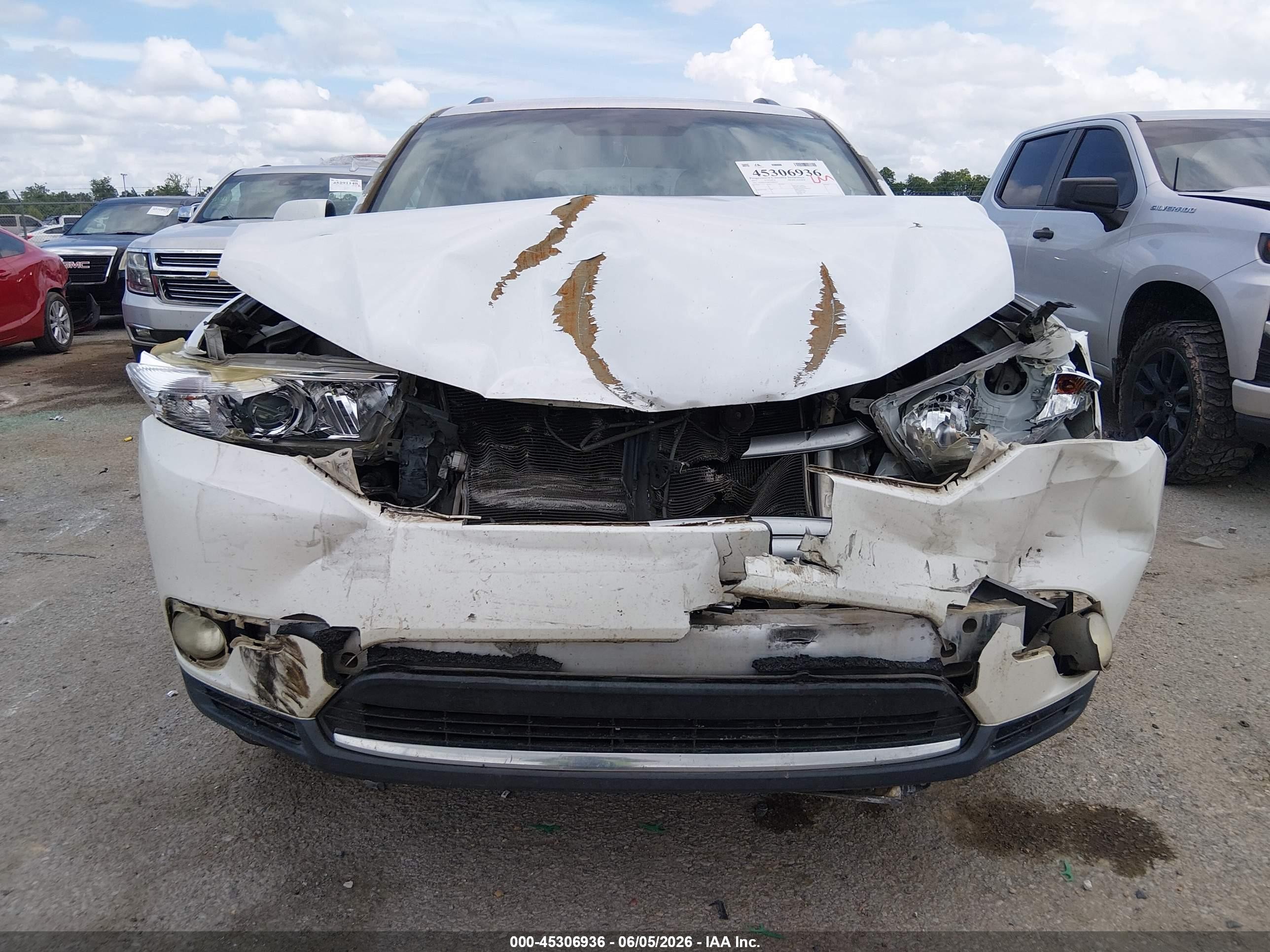 2013 Toyota Highlander Base Plus V6 White vin: 5TDZK3EH8DS094617