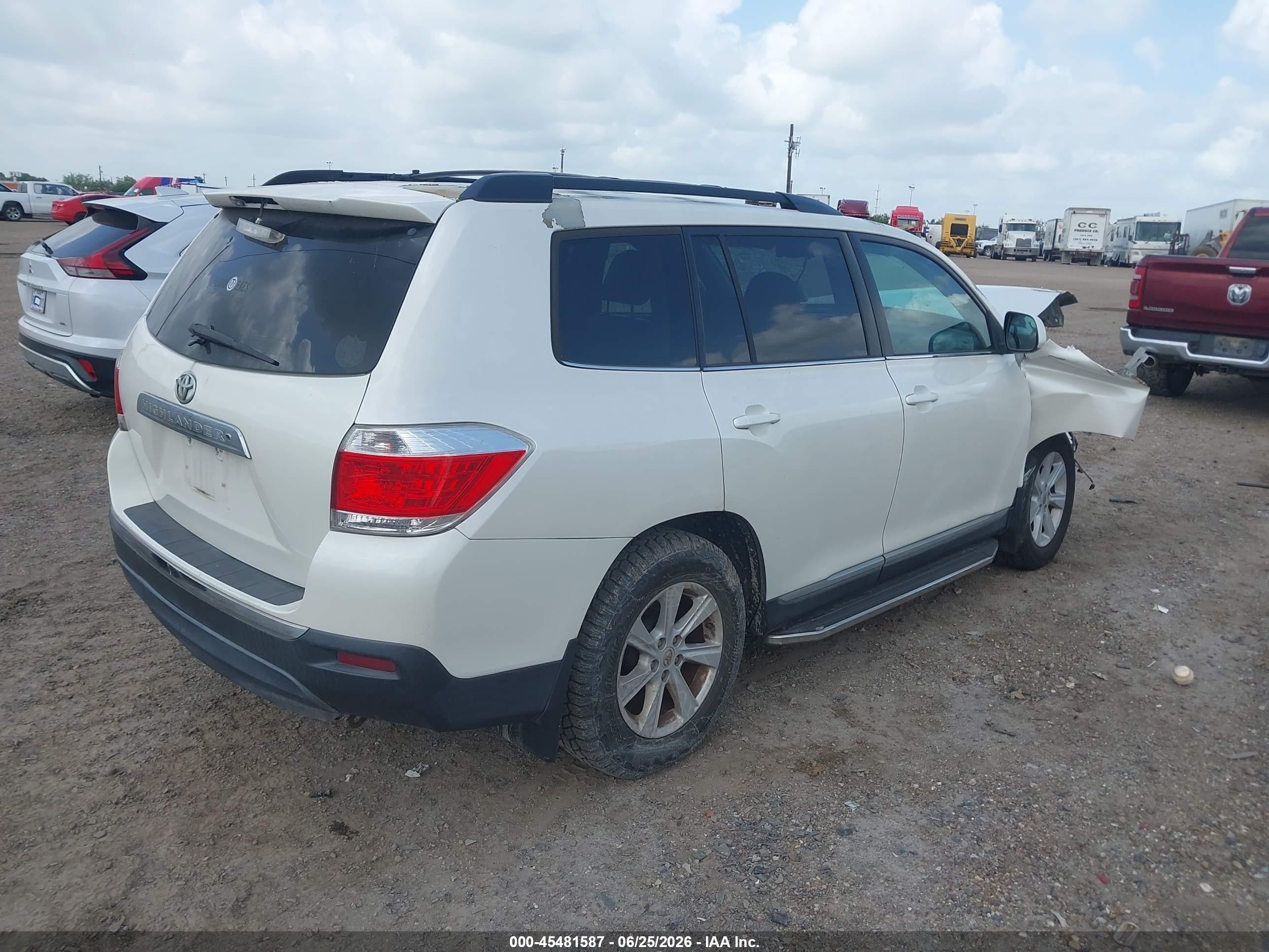 2013 Toyota Highlander Se V6 White vin: 5TDZK3EH8DS125980