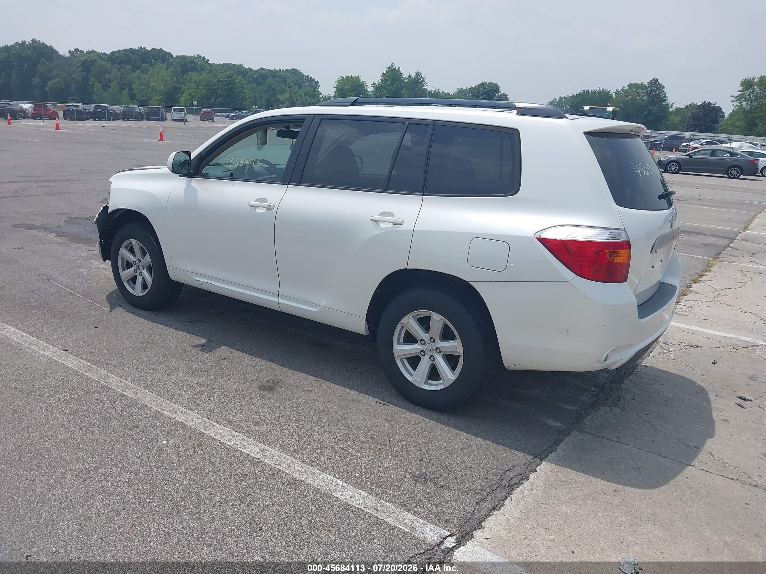 2010 Toyota Highlander Base V6 White vin: 5TDZK3EH9AS003091