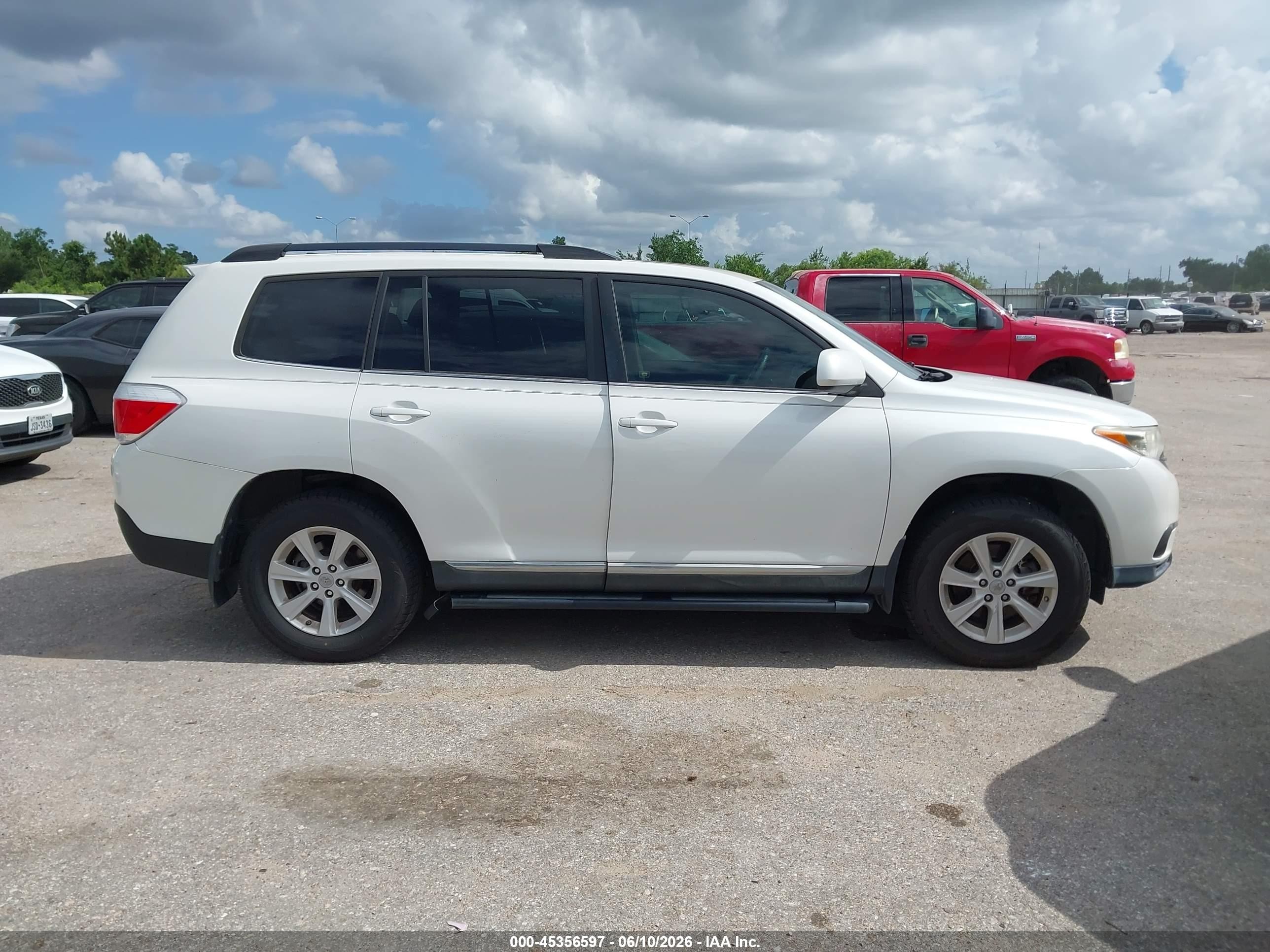 2011 Toyota Highlander Se V6 White vin: 5TDZK3EH9BS032544