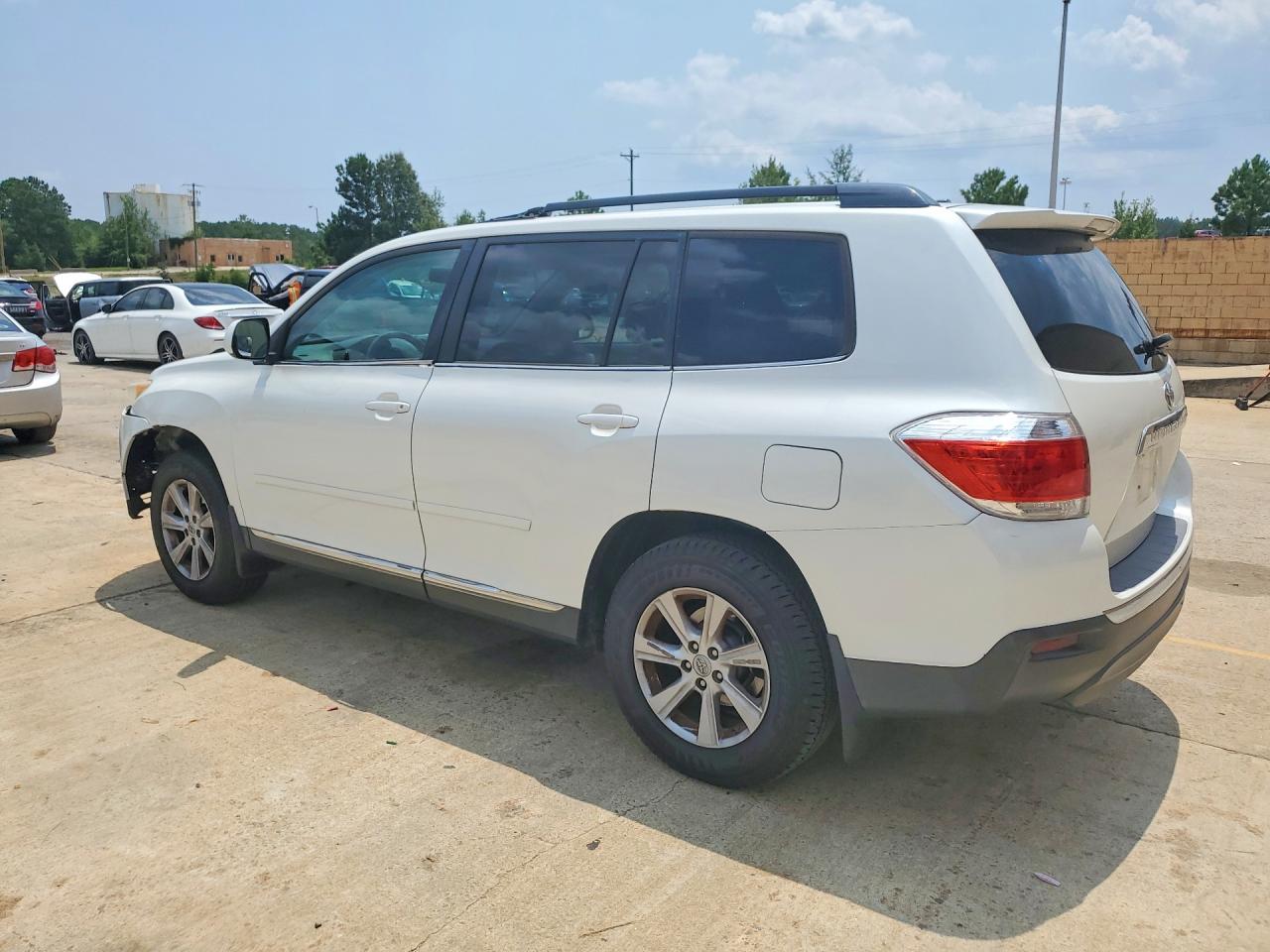2011 Toyota Highlander Se White vin: 5TDZK3EH9BS047254