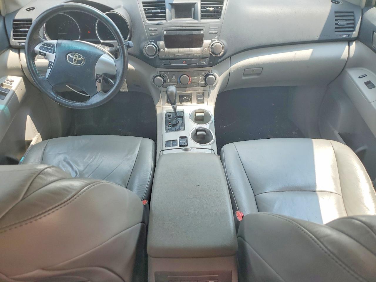 2011 Toyota Highlander Se White vin: 5TDZK3EH9BS047254