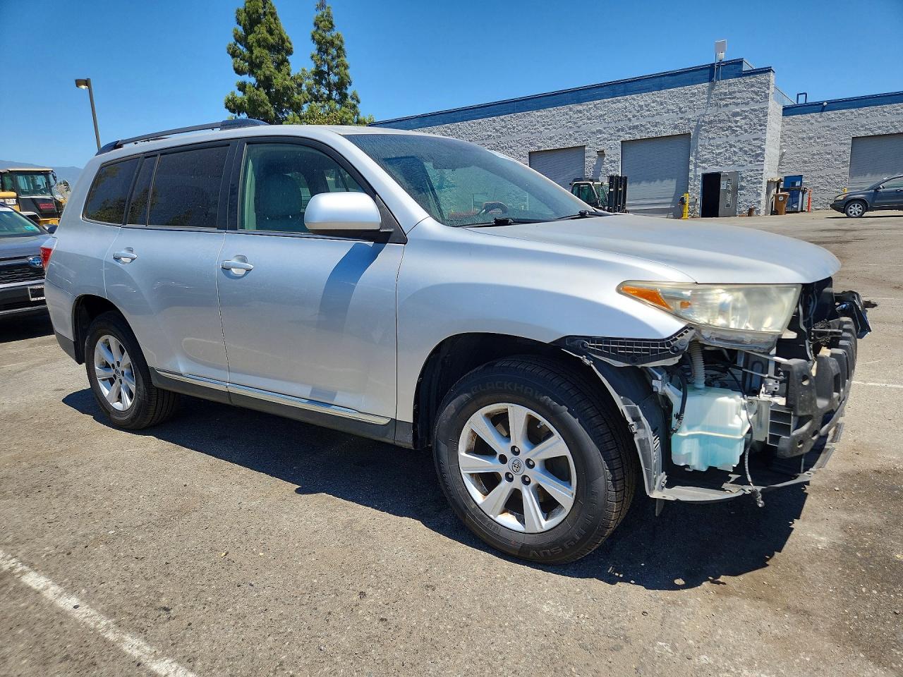 2012 Toyota Highlander Base Серебряный vin: 5TDZK3EH9CS064251
