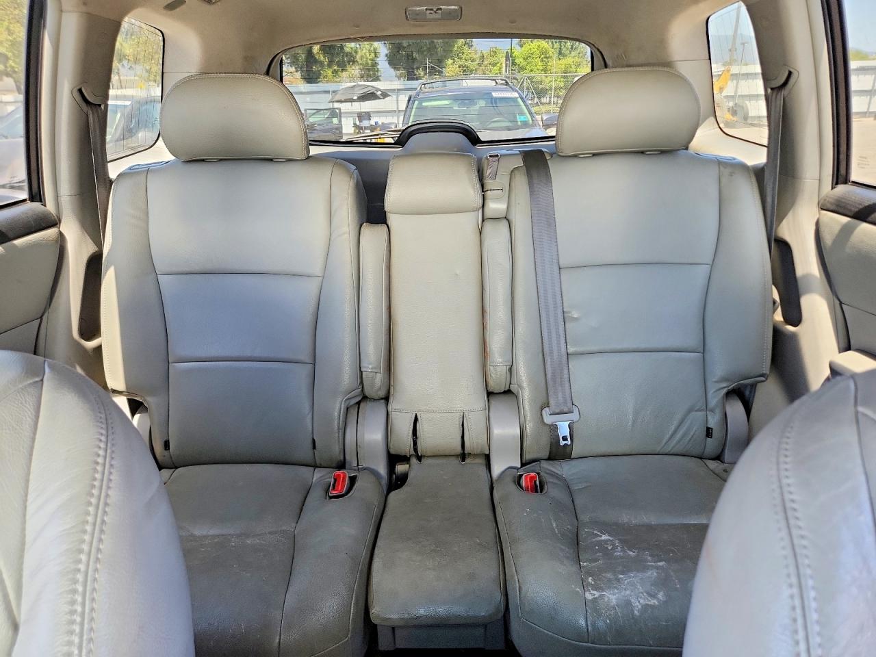 2012 Toyota Highlander Base Серебряный vin: 5TDZK3EH9CS064251