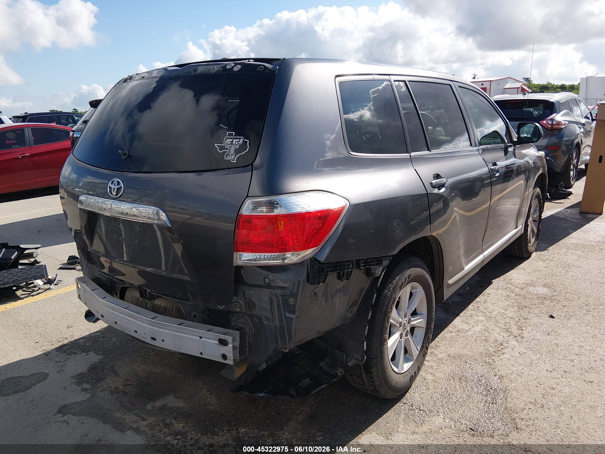 2012 Toyota Highlander Base V6 Gray vin: 5TDZK3EH9CS067943