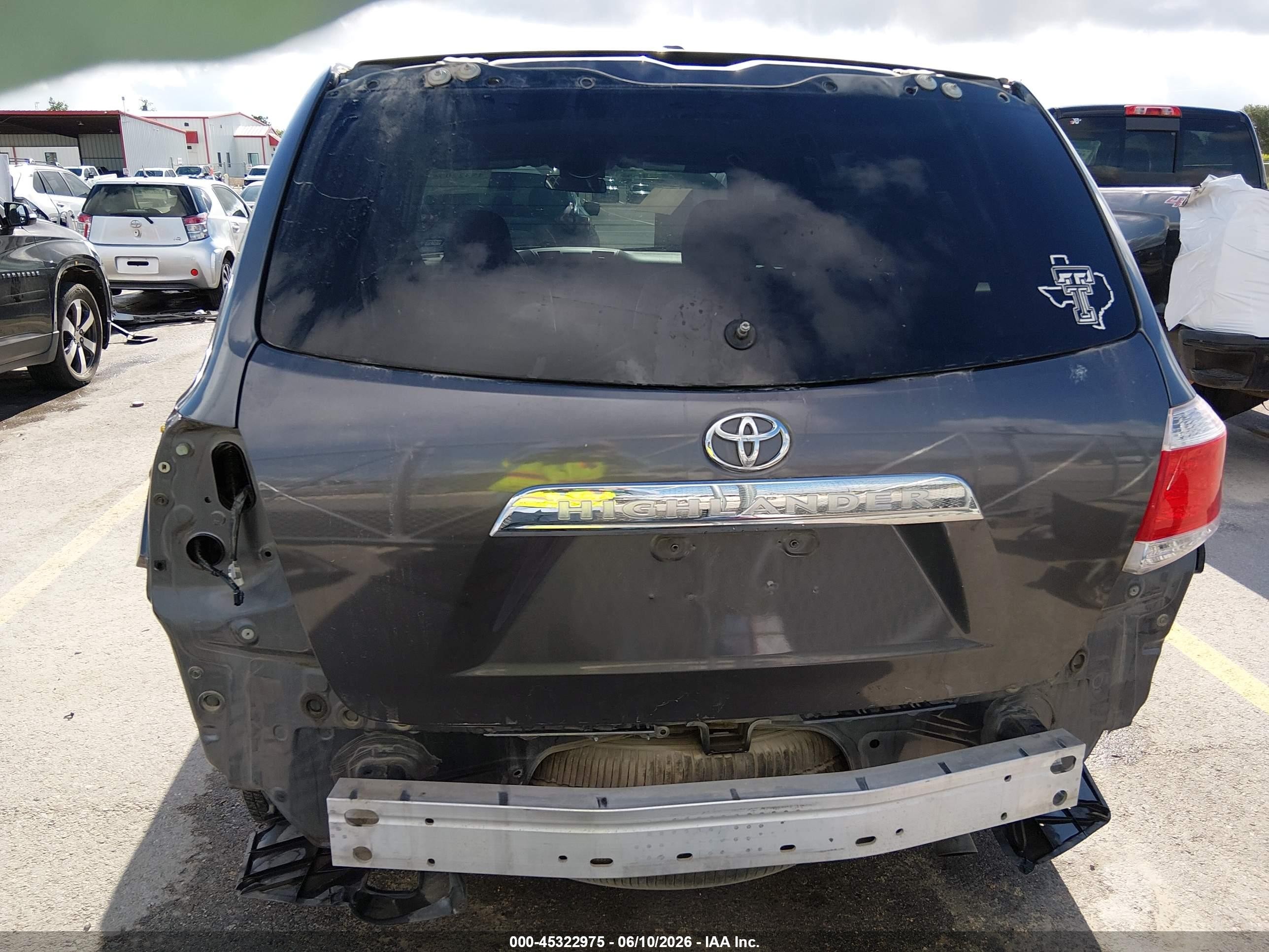 2012 Toyota Highlander Base V6 Gray vin: 5TDZK3EH9CS067943