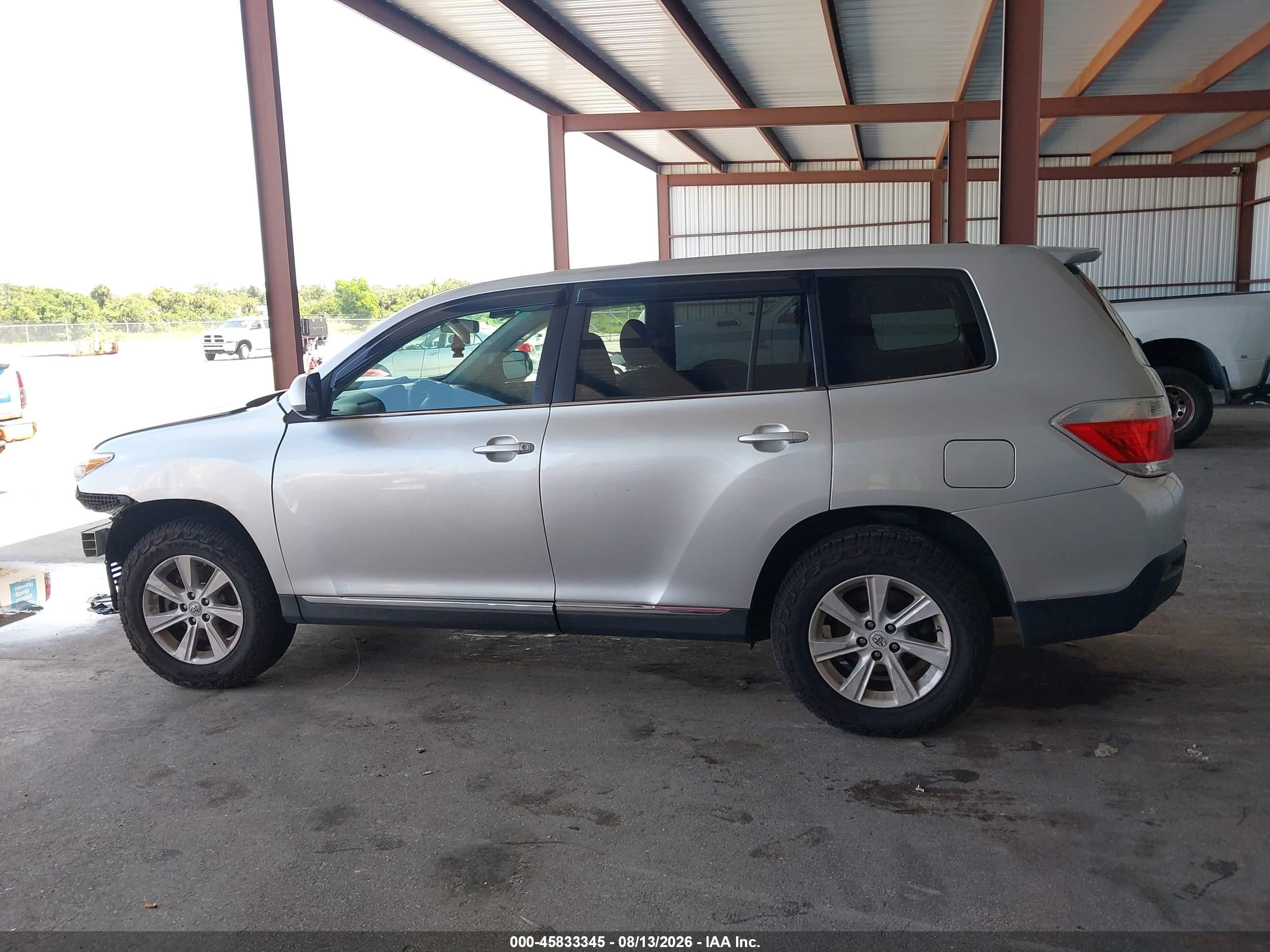 2012 Toyota Highlander Base V6 Серебряный vin: 5TDZK3EH9CS073483