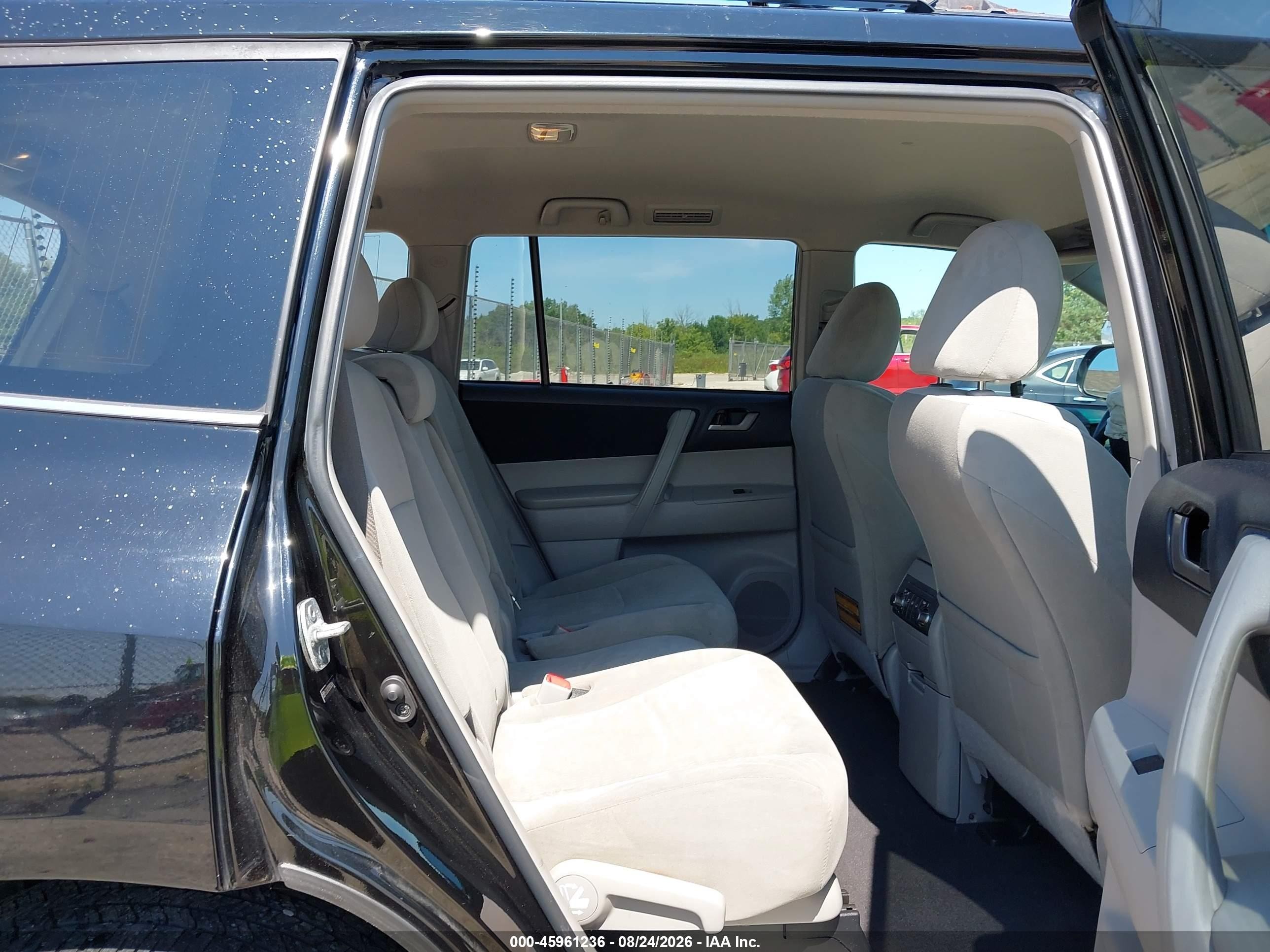 2012 Toyota Highlander Base V6 Black vin: 5TDZK3EH9CS082491