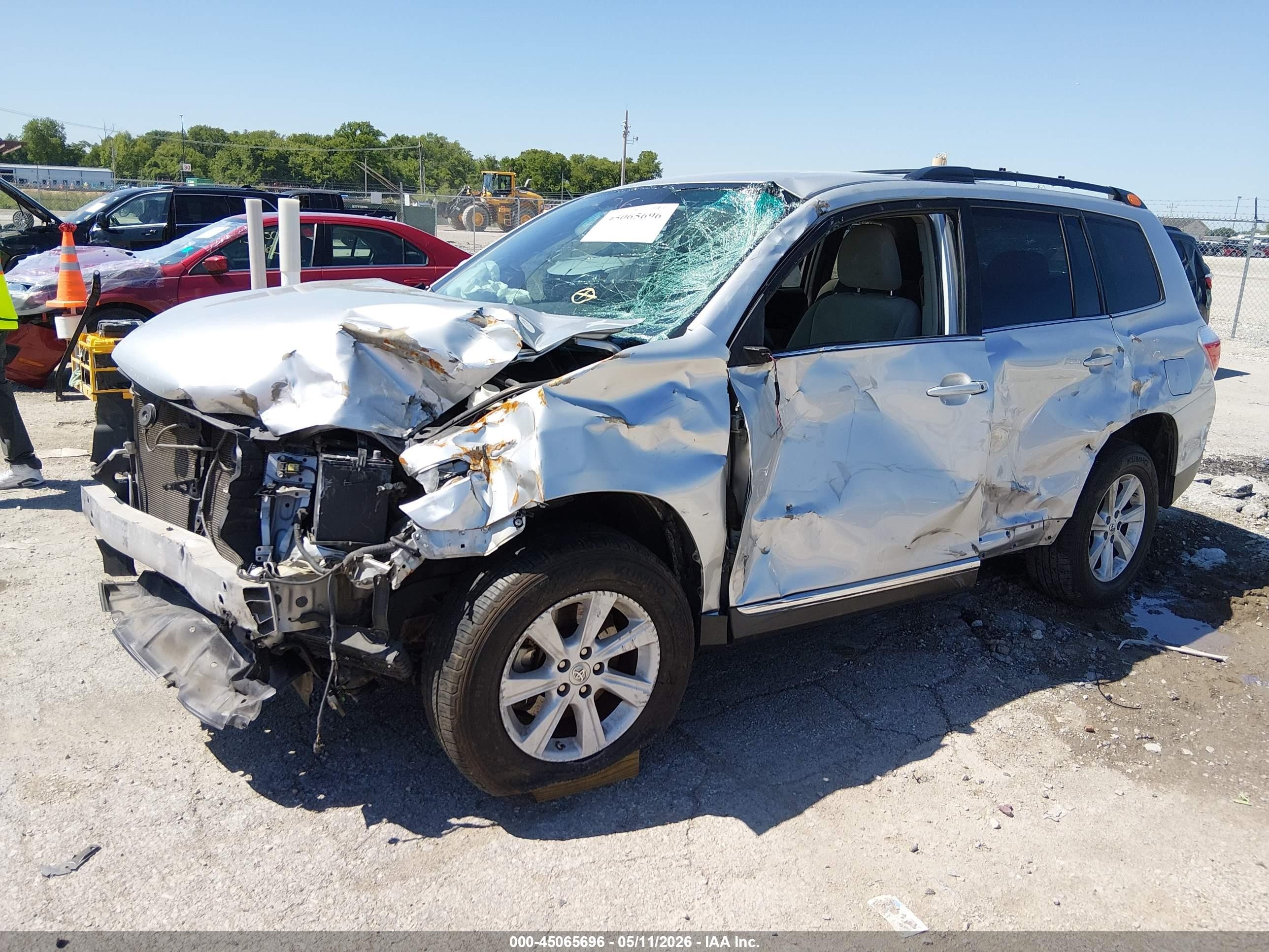 2013 Toyota Highlander Base Plus V6 Gray vin: 5TDZK3EH9DS098627