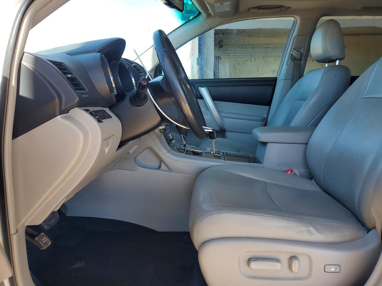 2013 Toyota Highlander Se White vin: 5TDZK3EH9DS128855