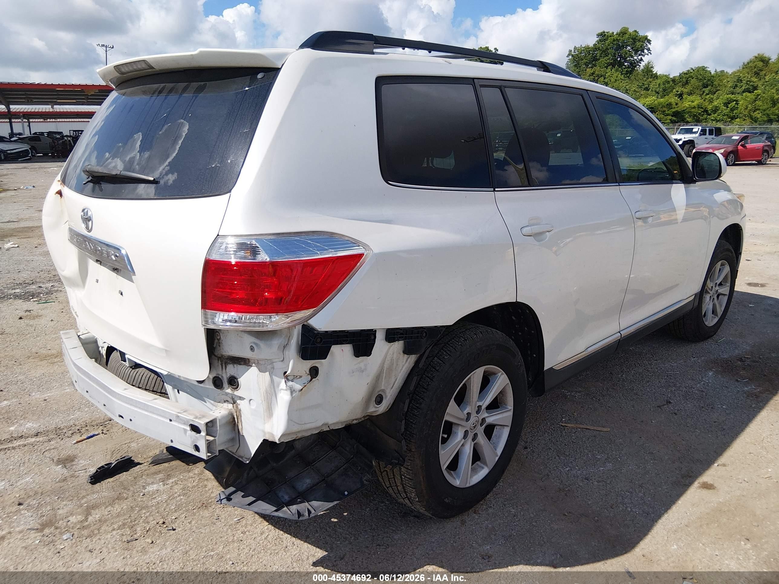 2013 Toyota Highlander Base Plus V6 Белый vin: 5TDZK3EH9DS138575