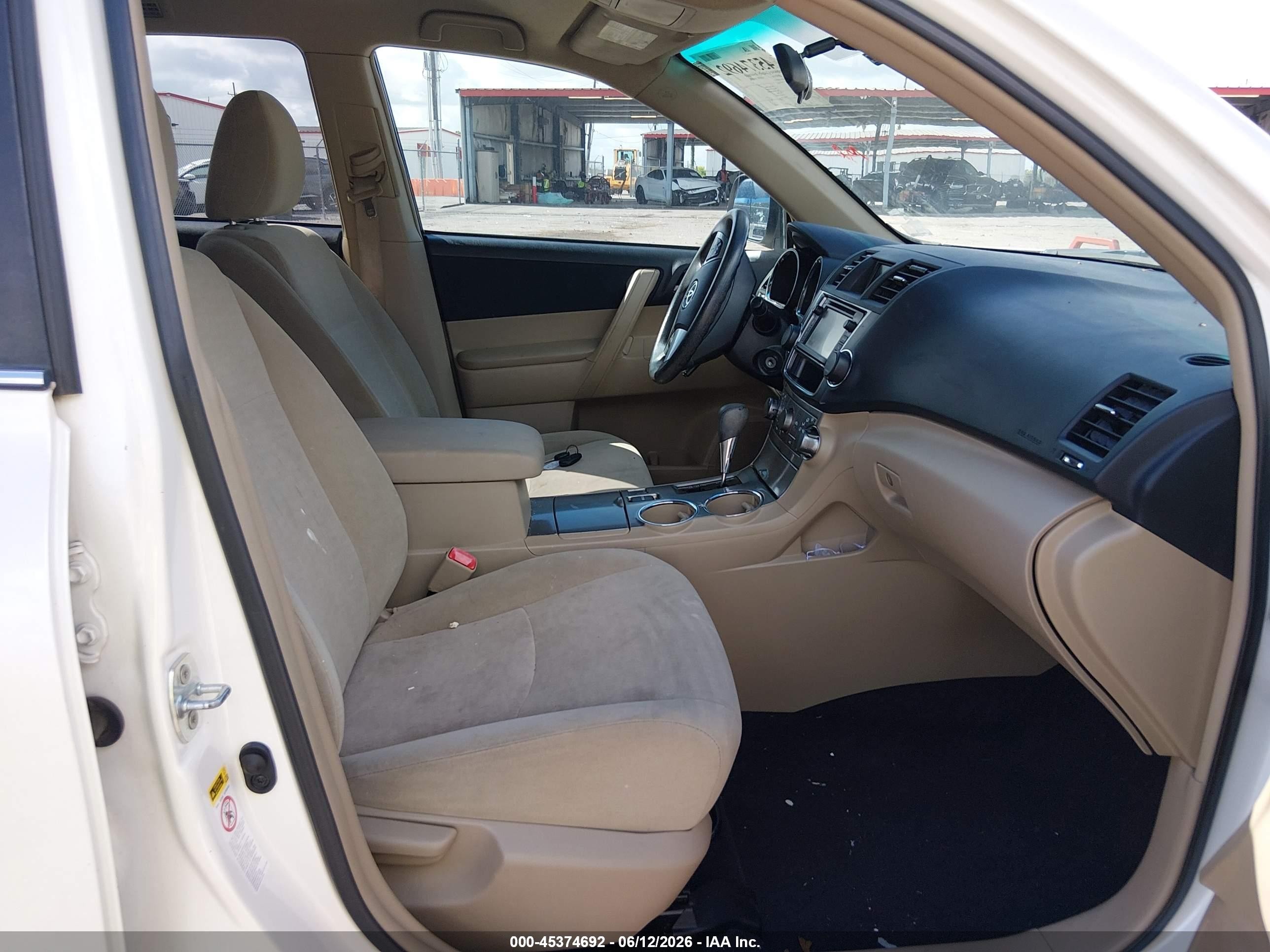 2013 Toyota Highlander Base Plus V6 Белый vin: 5TDZK3EH9DS138575