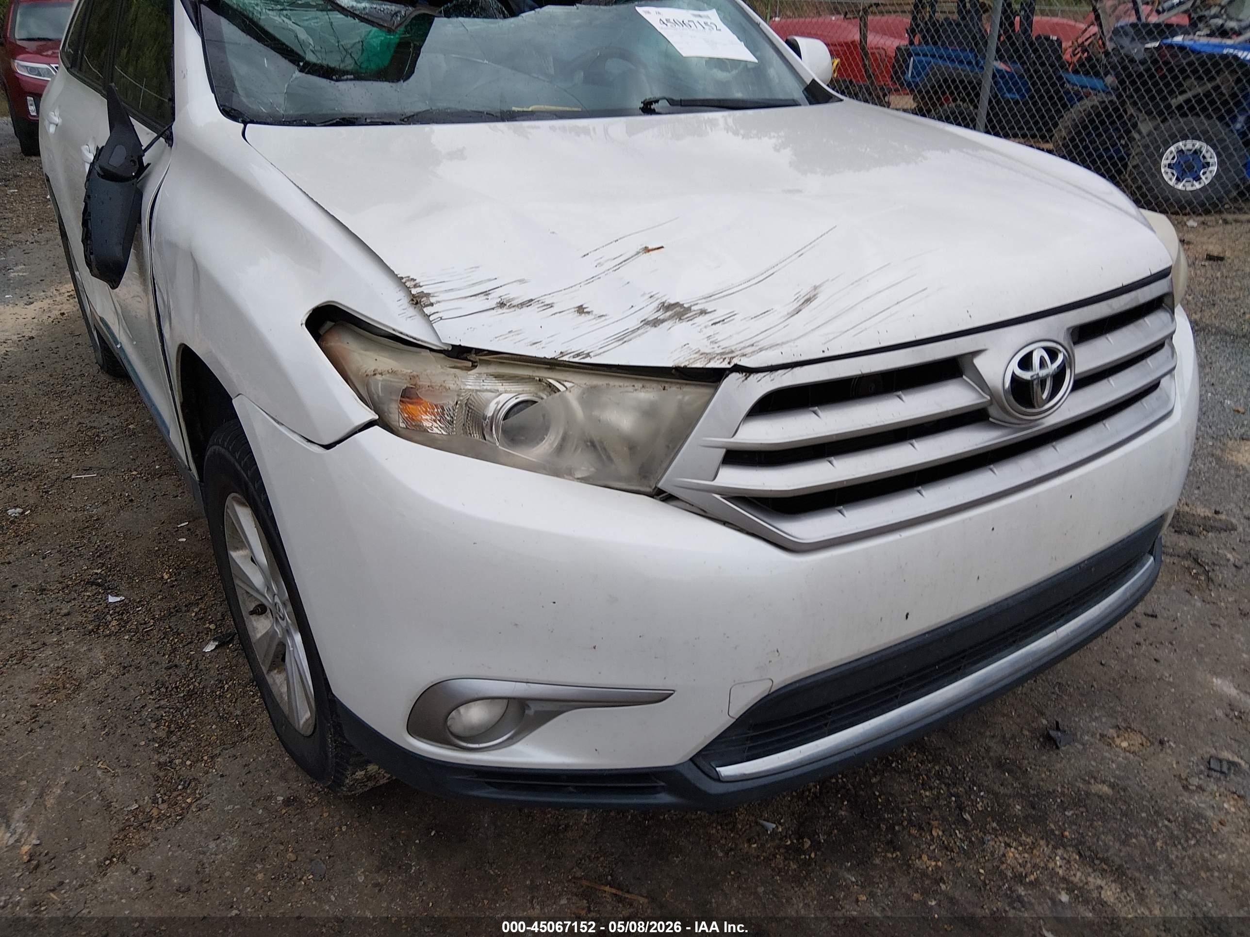 2011 Toyota Highlander Se V6 Белый vin: 5TDZK3EHXBS045190