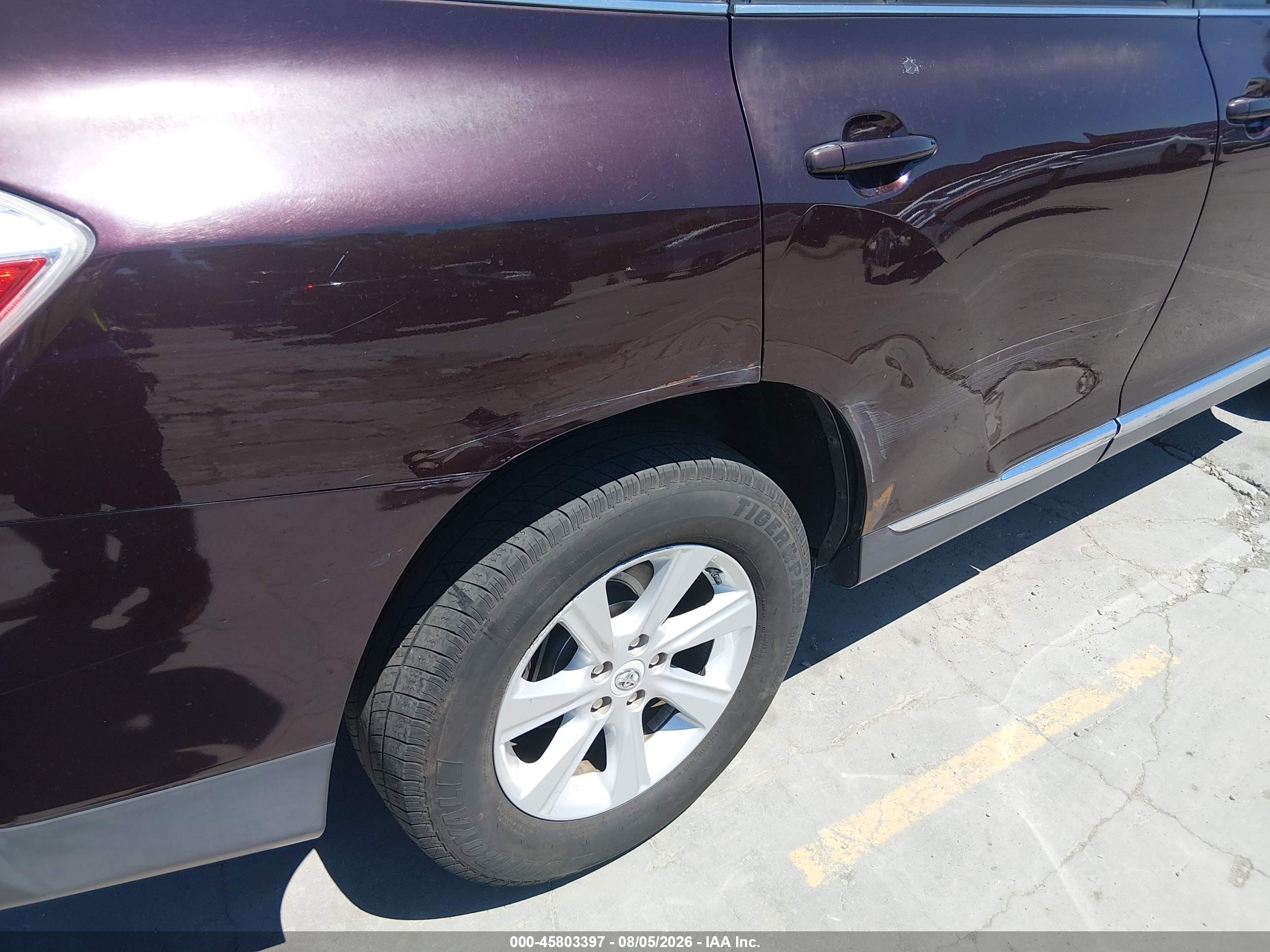 2011 Toyota Highlander Se V6 Burgundy vin: 5TDZK3EHXBS046307