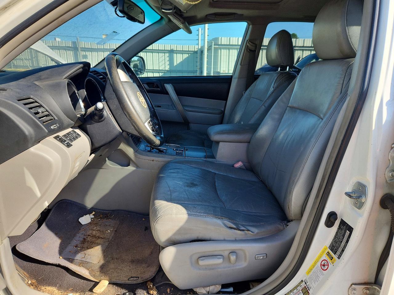 2011 Toyota Highlander Se White vin: 5TDZK3EHXBS046338