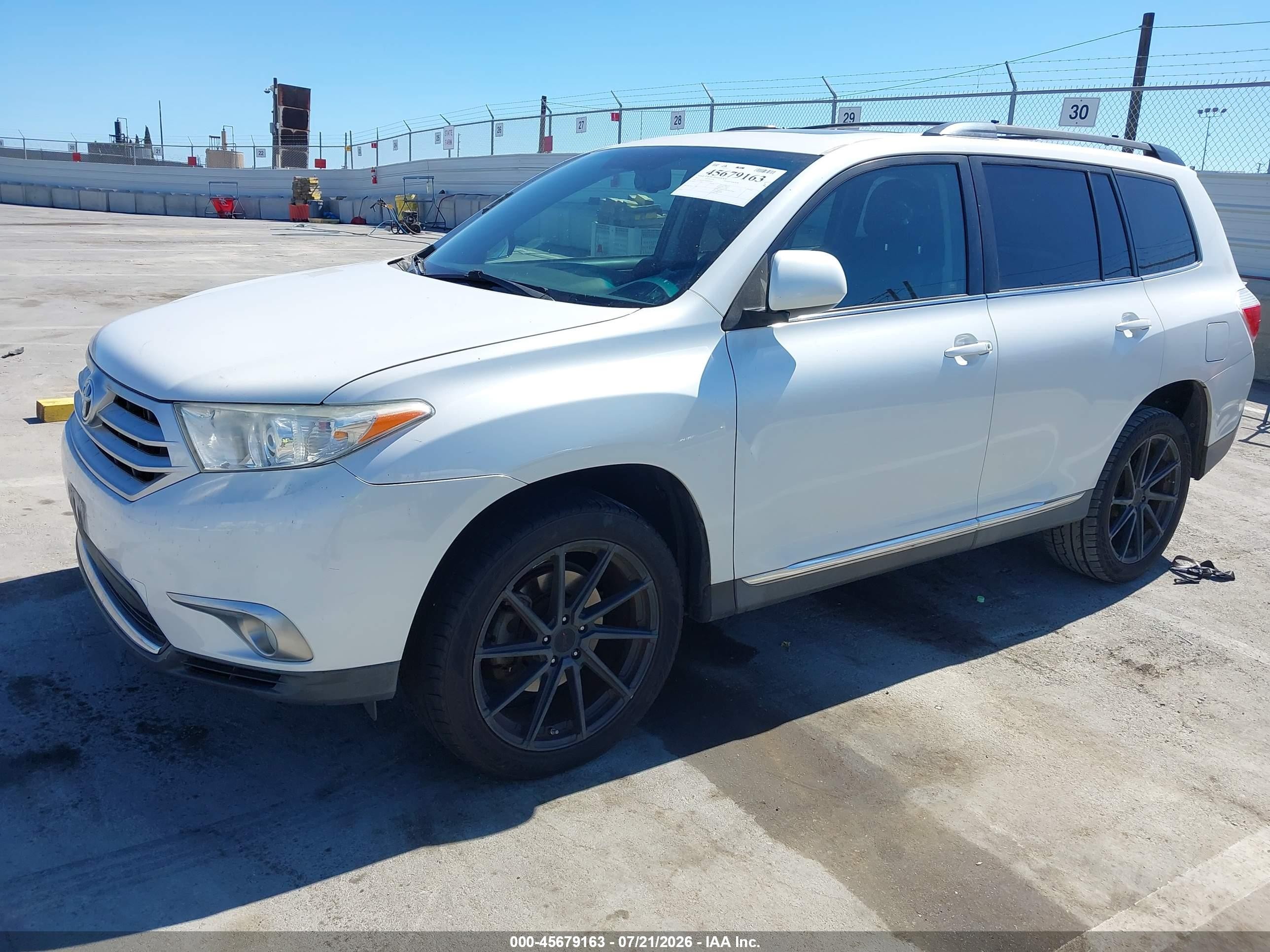 2011 Toyota Highlander Se V6 White vin: 5TDZK3EHXBS049269
