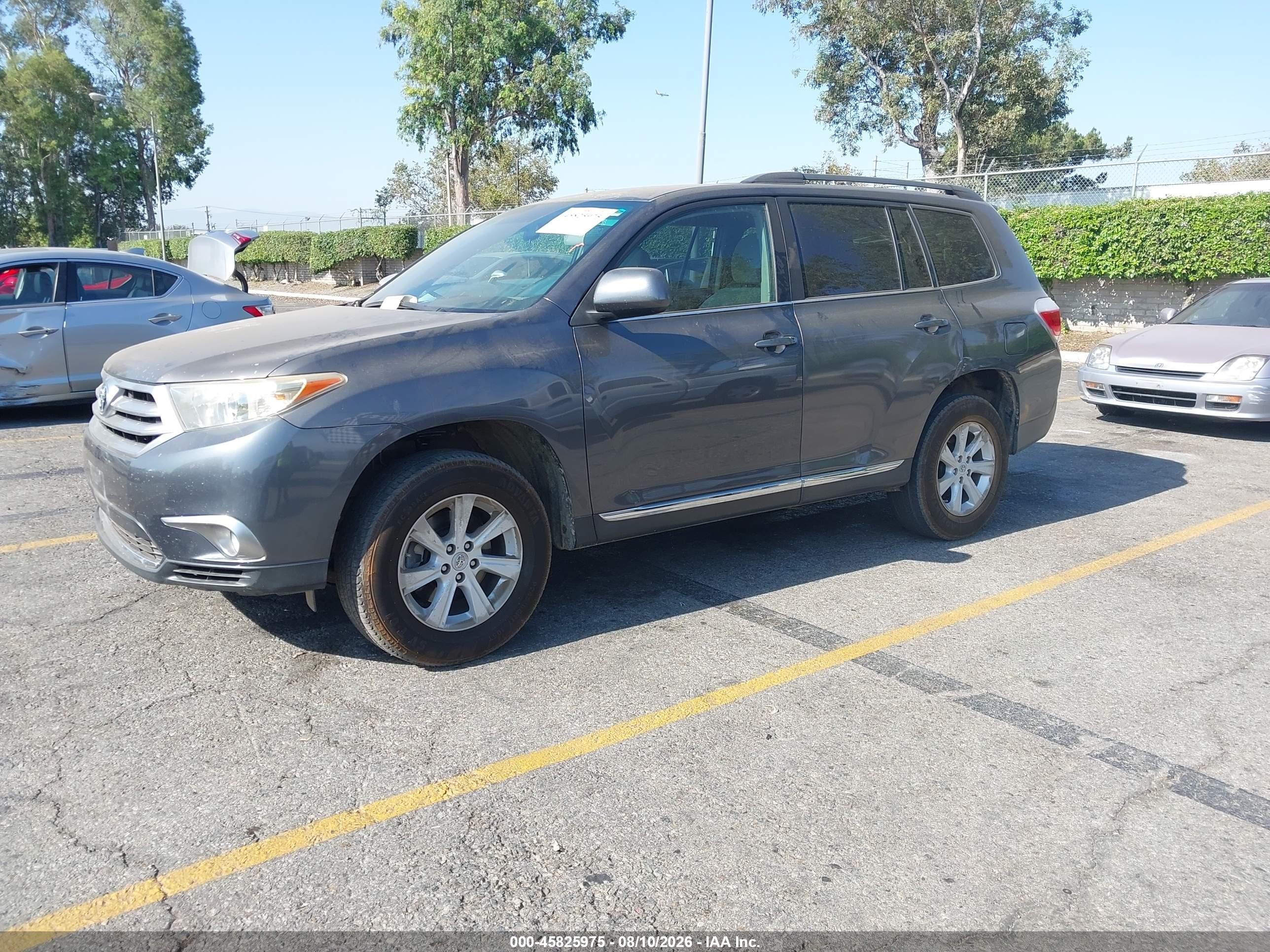 2012 Toyota Highlander Base V6 Gray vin: 5TDZK3EHXCS056904