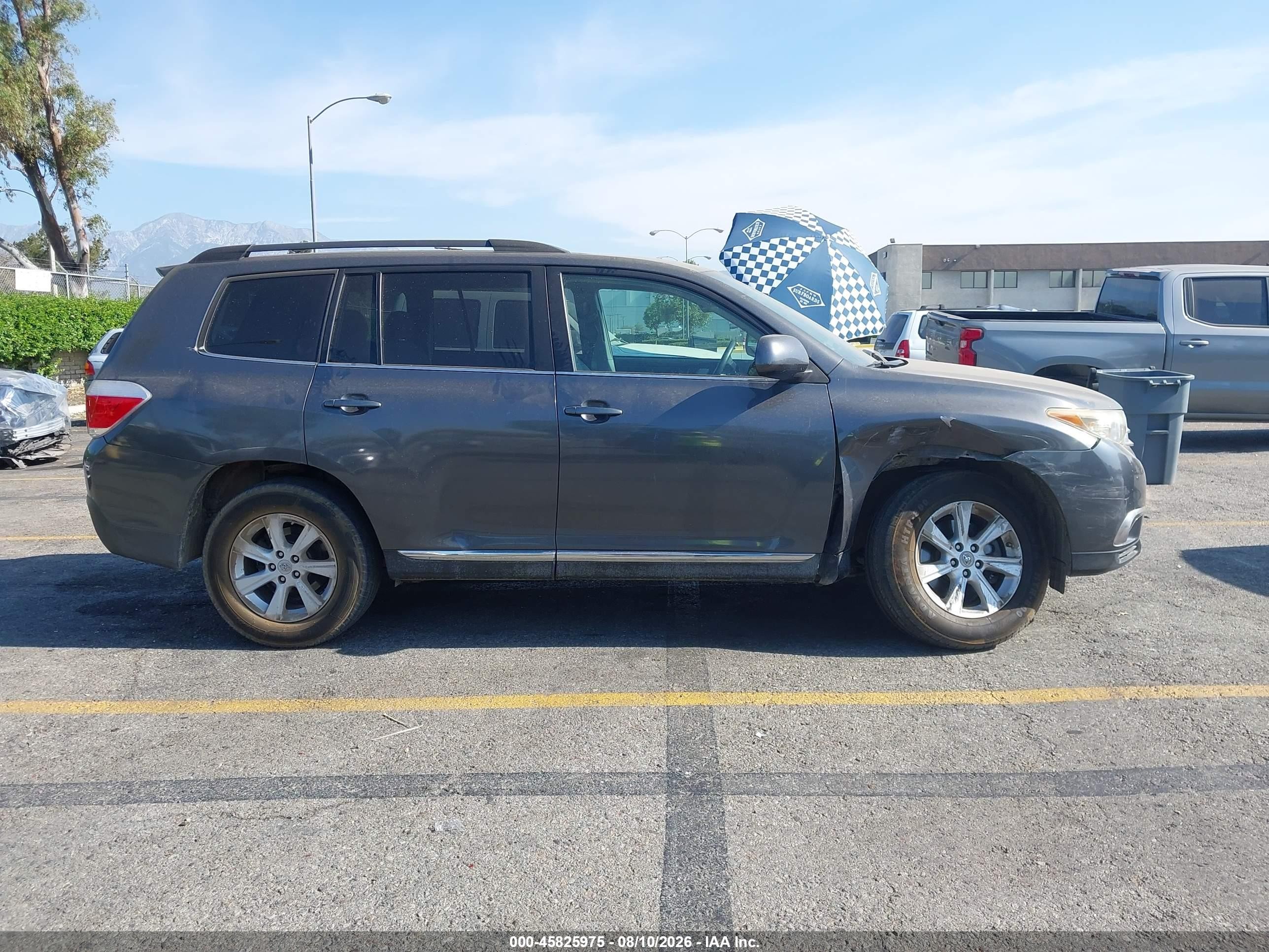 2012 Toyota Highlander Base V6 Gray vin: 5TDZK3EHXCS056904