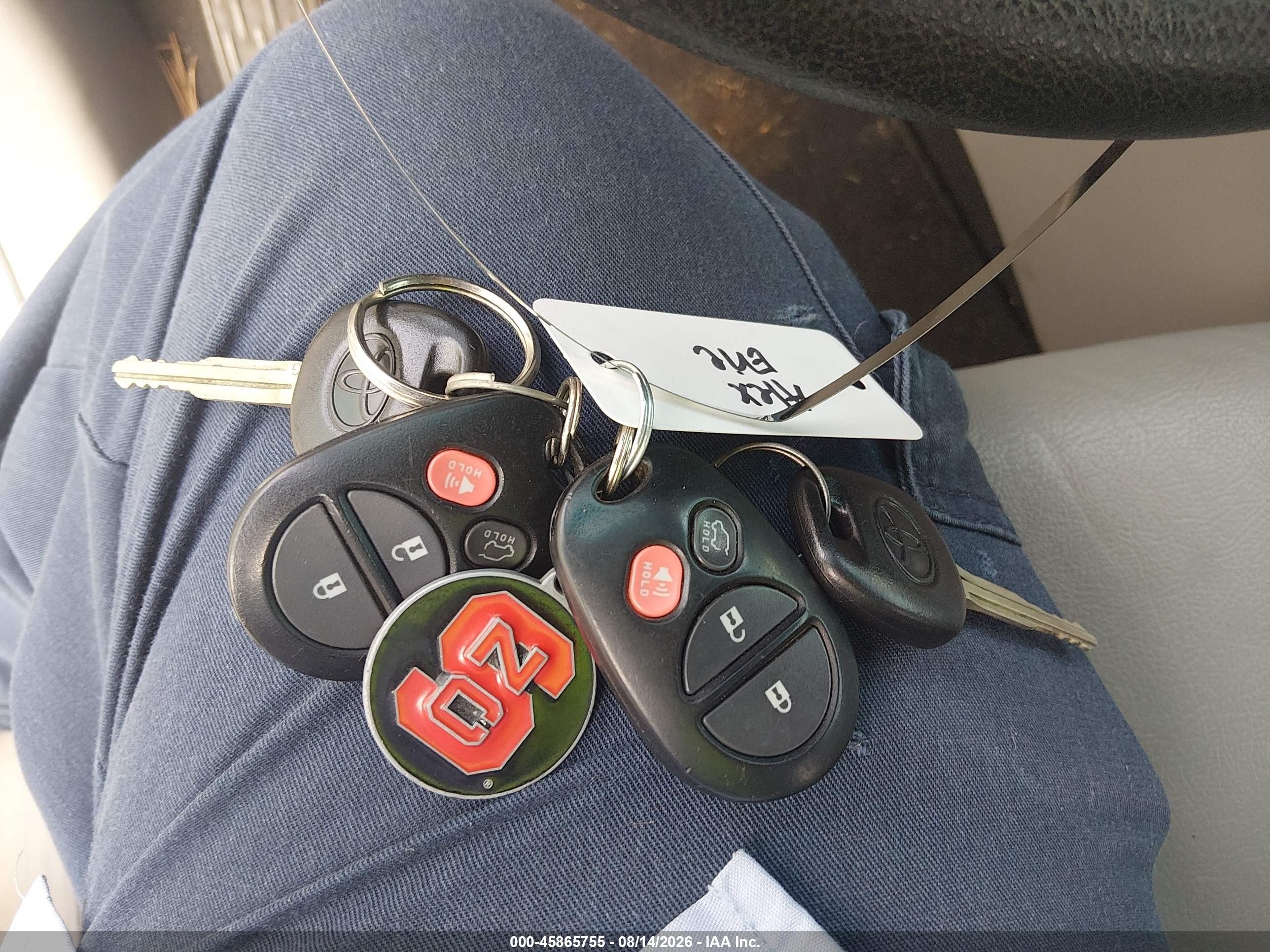 2012 Toyota Highlander Base V6 Серебряный vin: 5TDZK3EHXCS060211