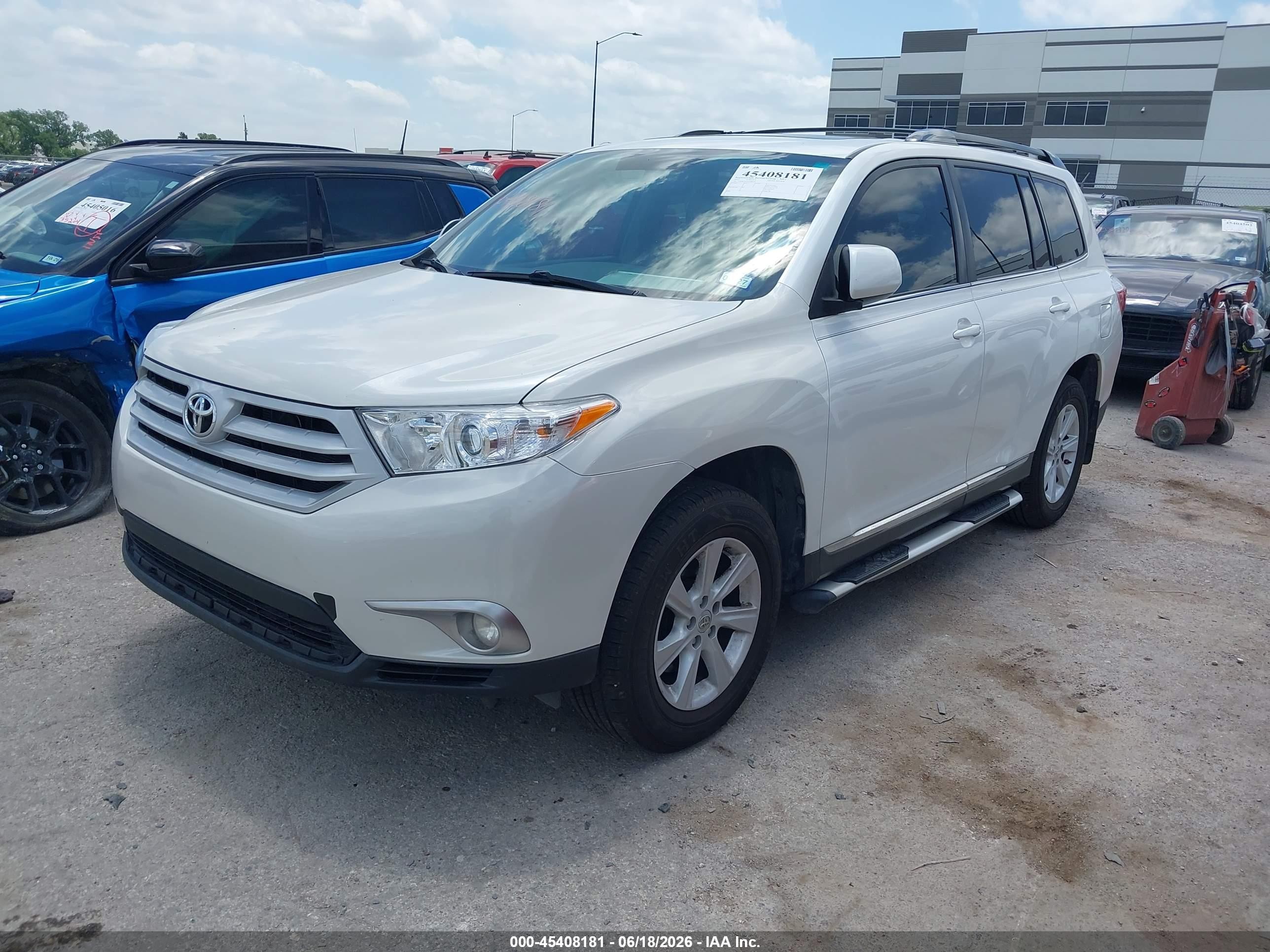 2012 Toyota Highlander Se V6 White vin: 5TDZK3EHXCS080183