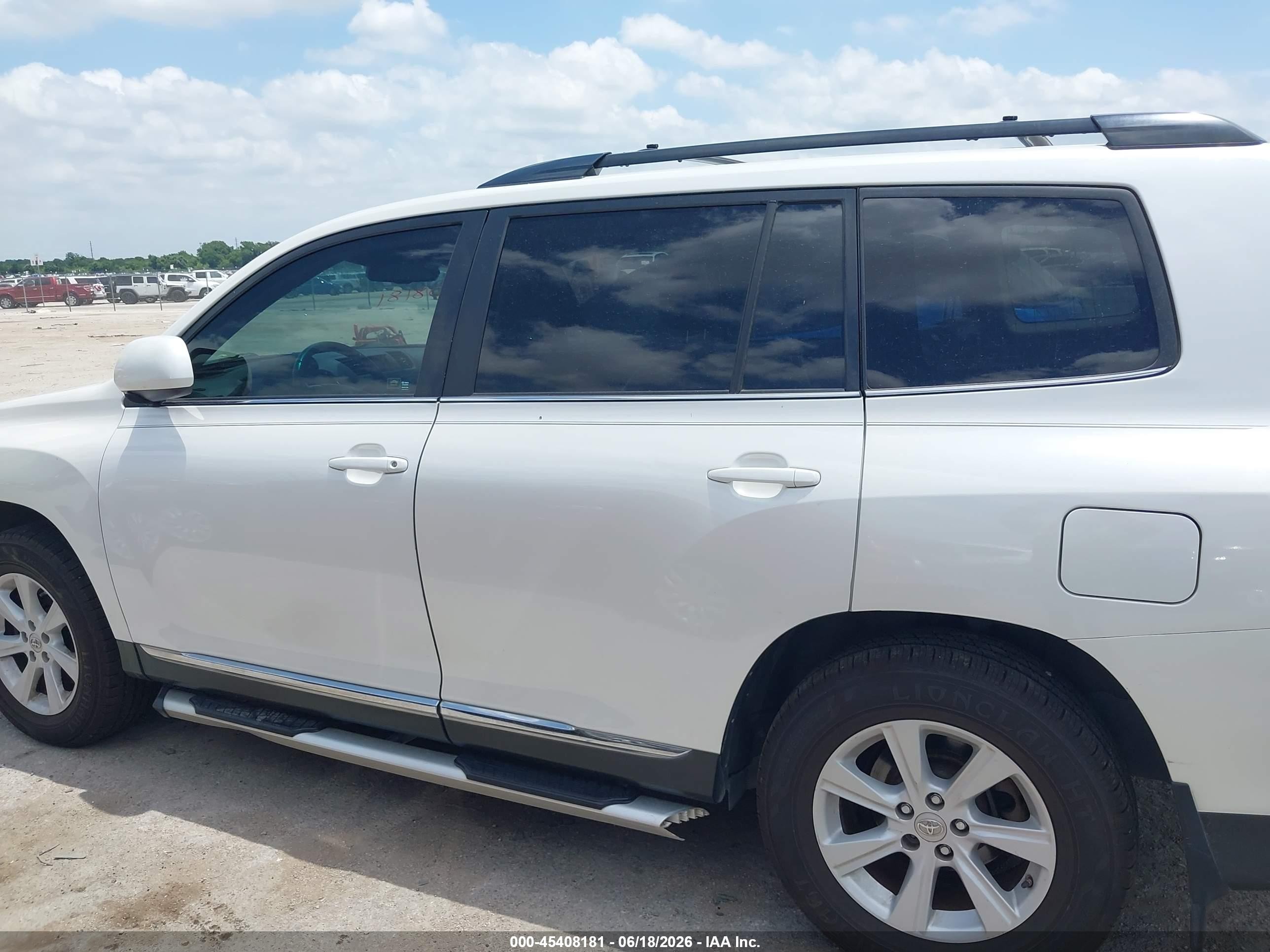 2012 Toyota Highlander Se V6 White vin: 5TDZK3EHXCS080183