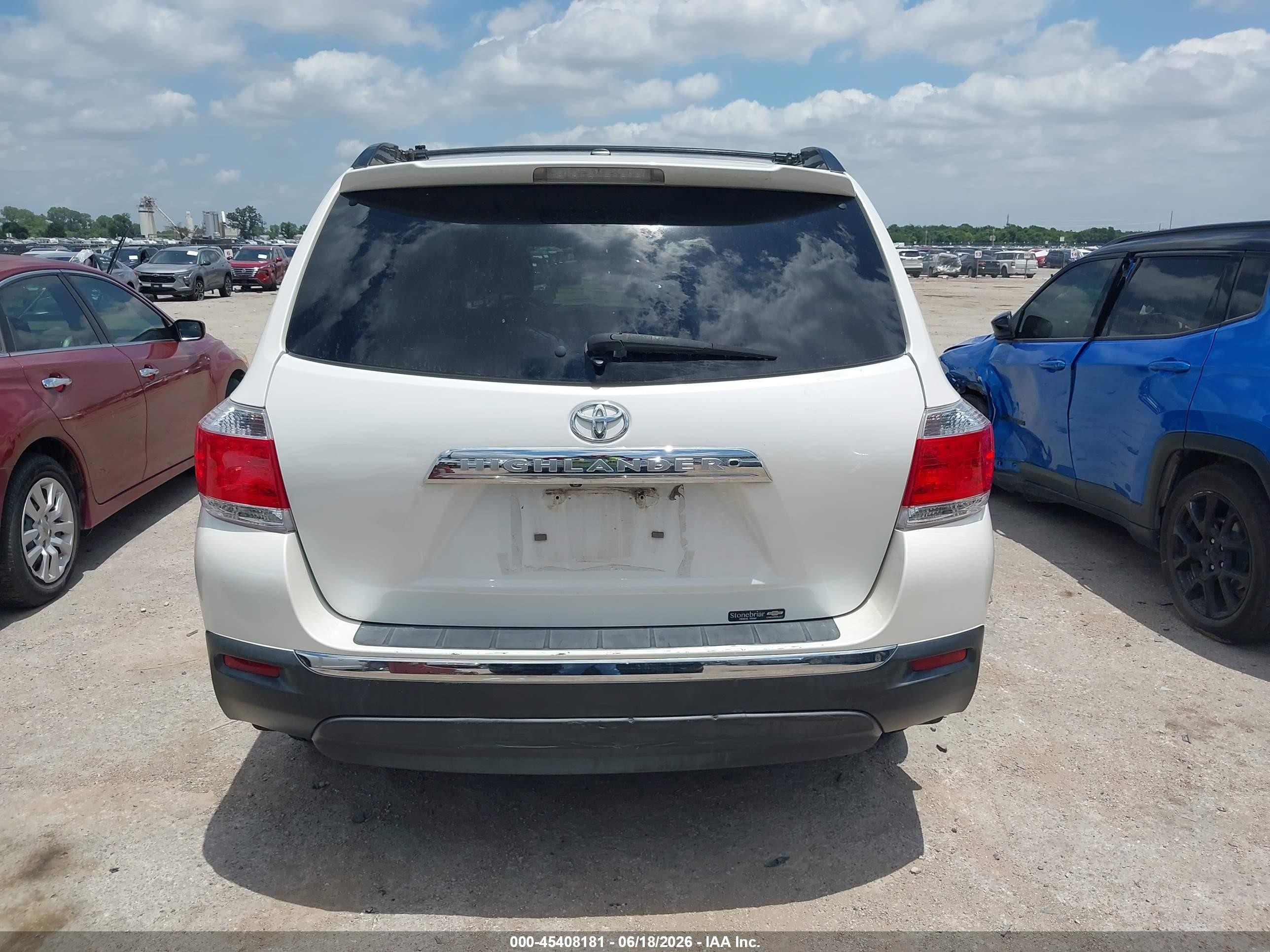 2012 Toyota Highlander Se V6 White vin: 5TDZK3EHXCS080183