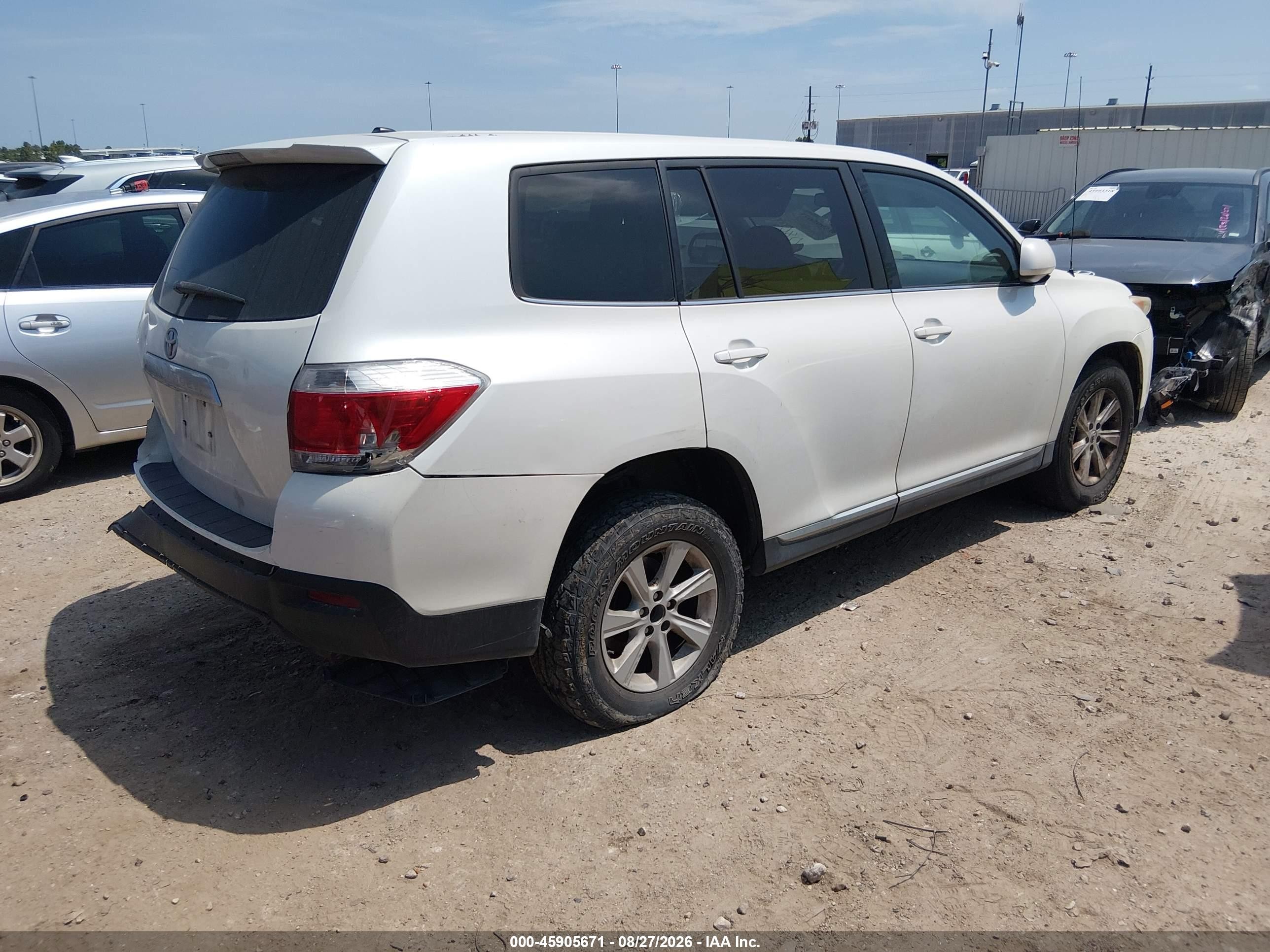 2012 Toyota Highlander Base V6 Белый vin: 5TDZK3EHXCS080412