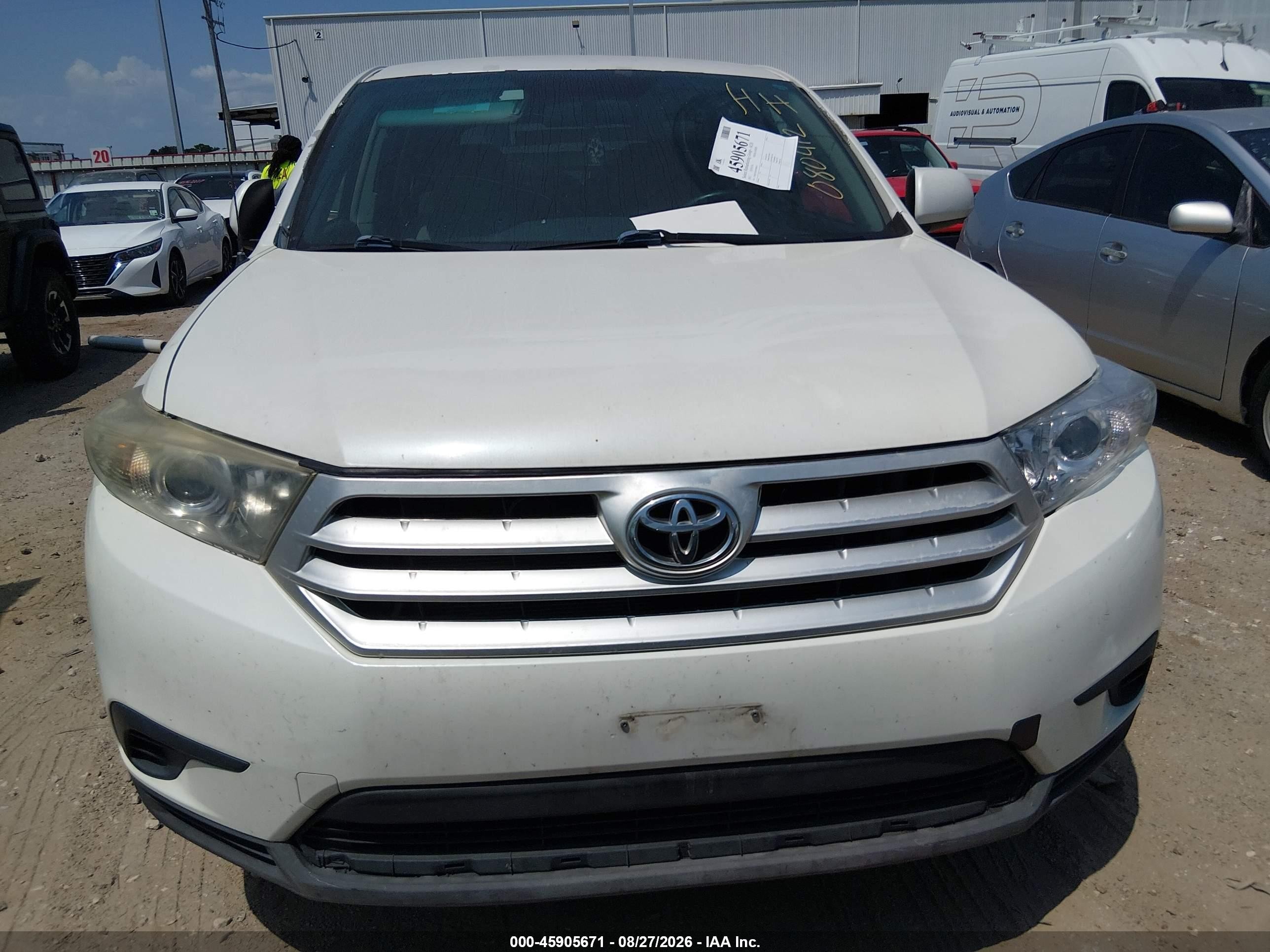 2012 Toyota Highlander Base V6 Белый vin: 5TDZK3EHXCS080412