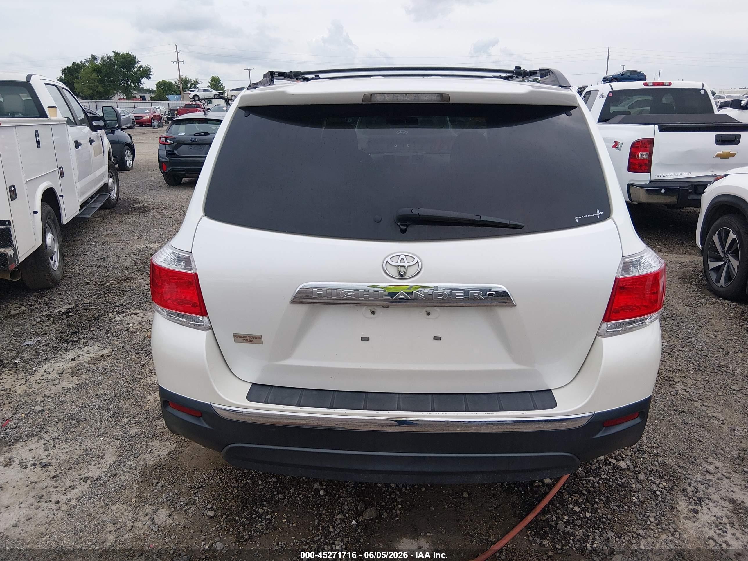 2013 Toyota Highlander Base Plus V6 Белый vin: 5TDZK3EHXDS089855